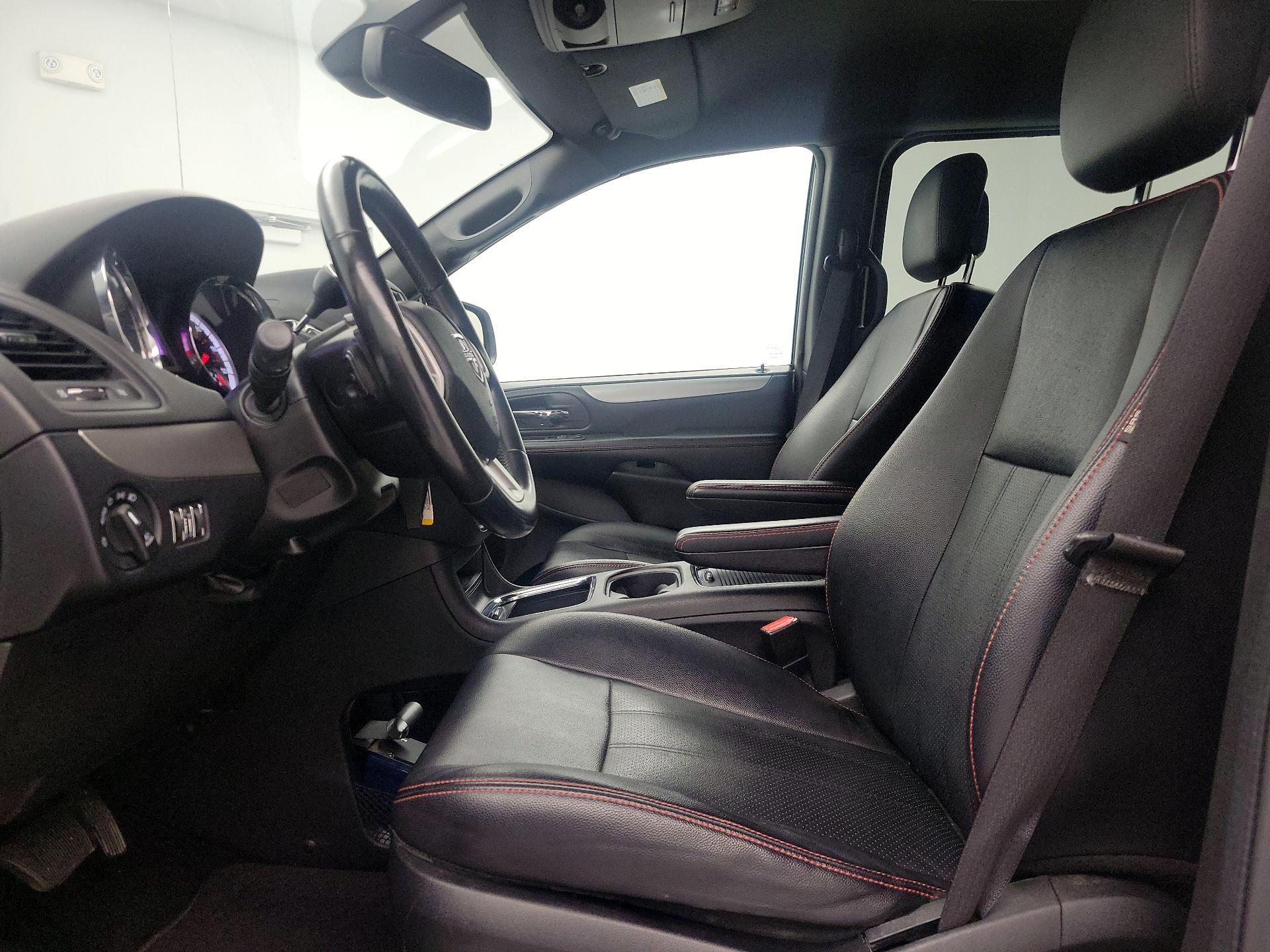 Thumbnail: 2019 Dodge Grand Caravan - 11