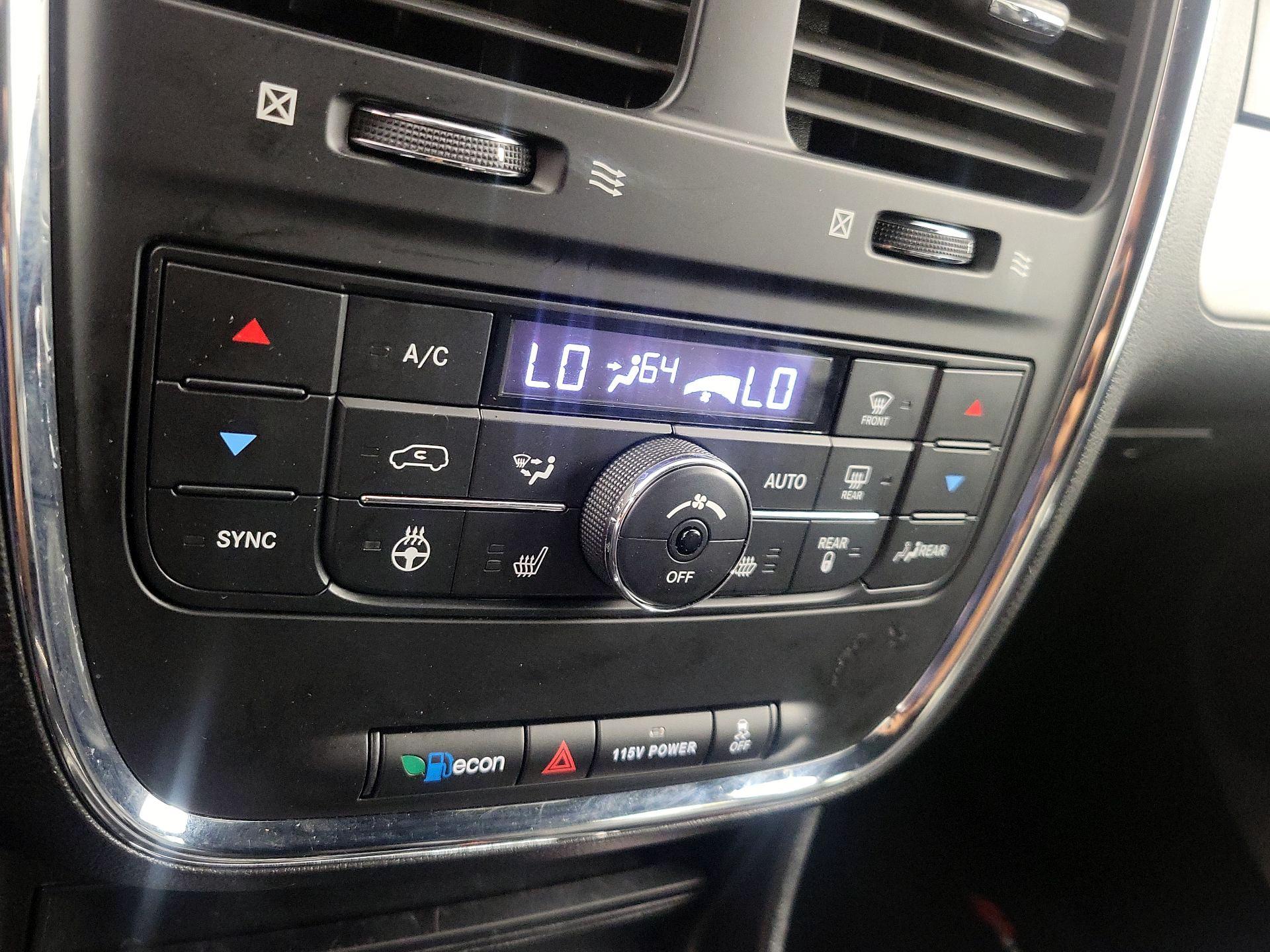 Thumbnail: 2019 Dodge Grand Caravan - 16