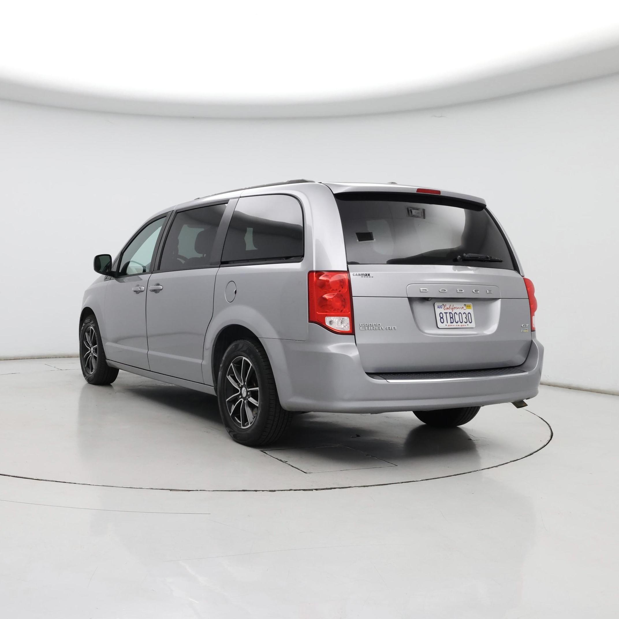 Thumbnail: 2019 Dodge Grand Caravan - 2