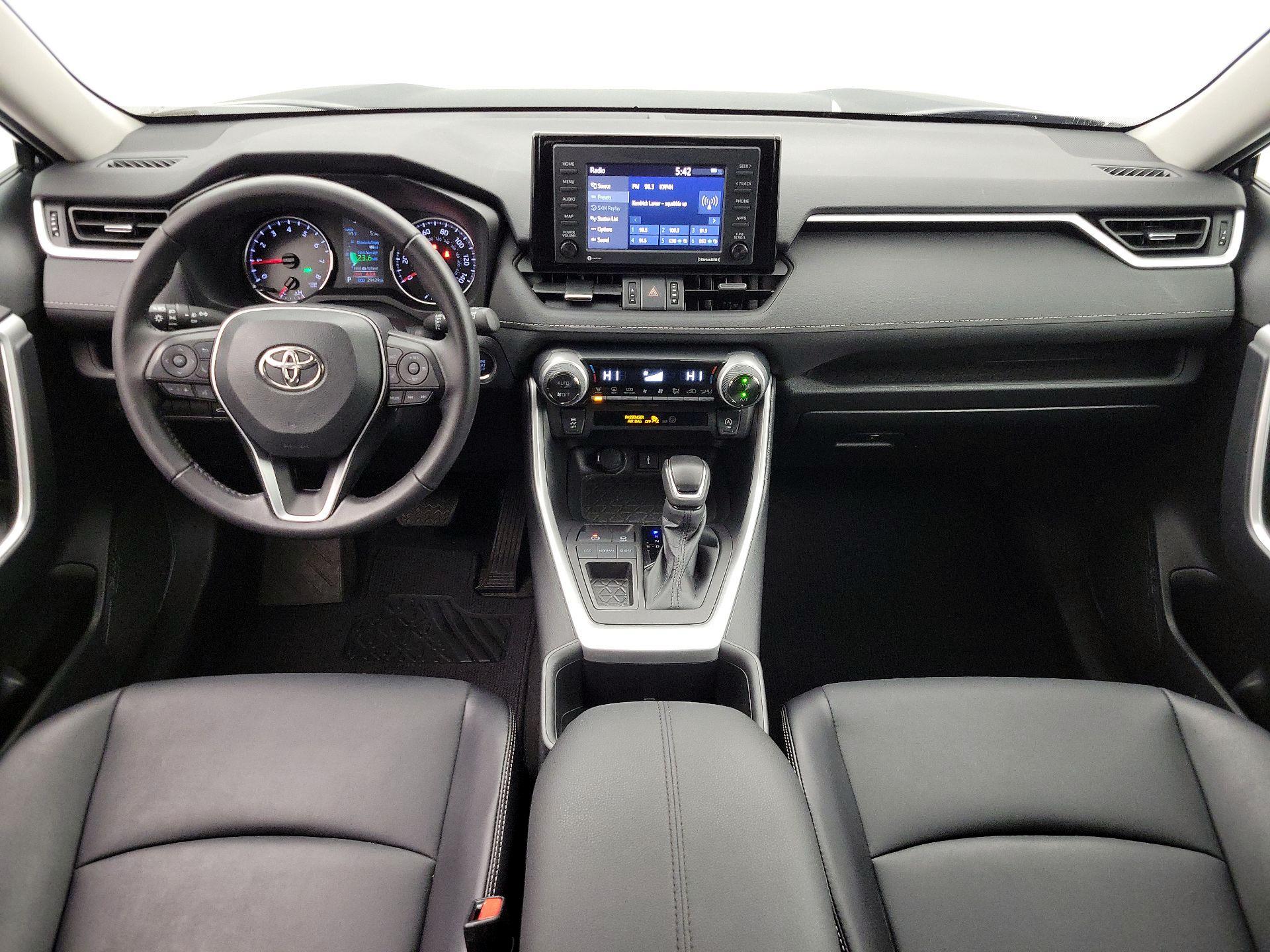 Thumbnail: 2022 Toyota RAV4 - 9