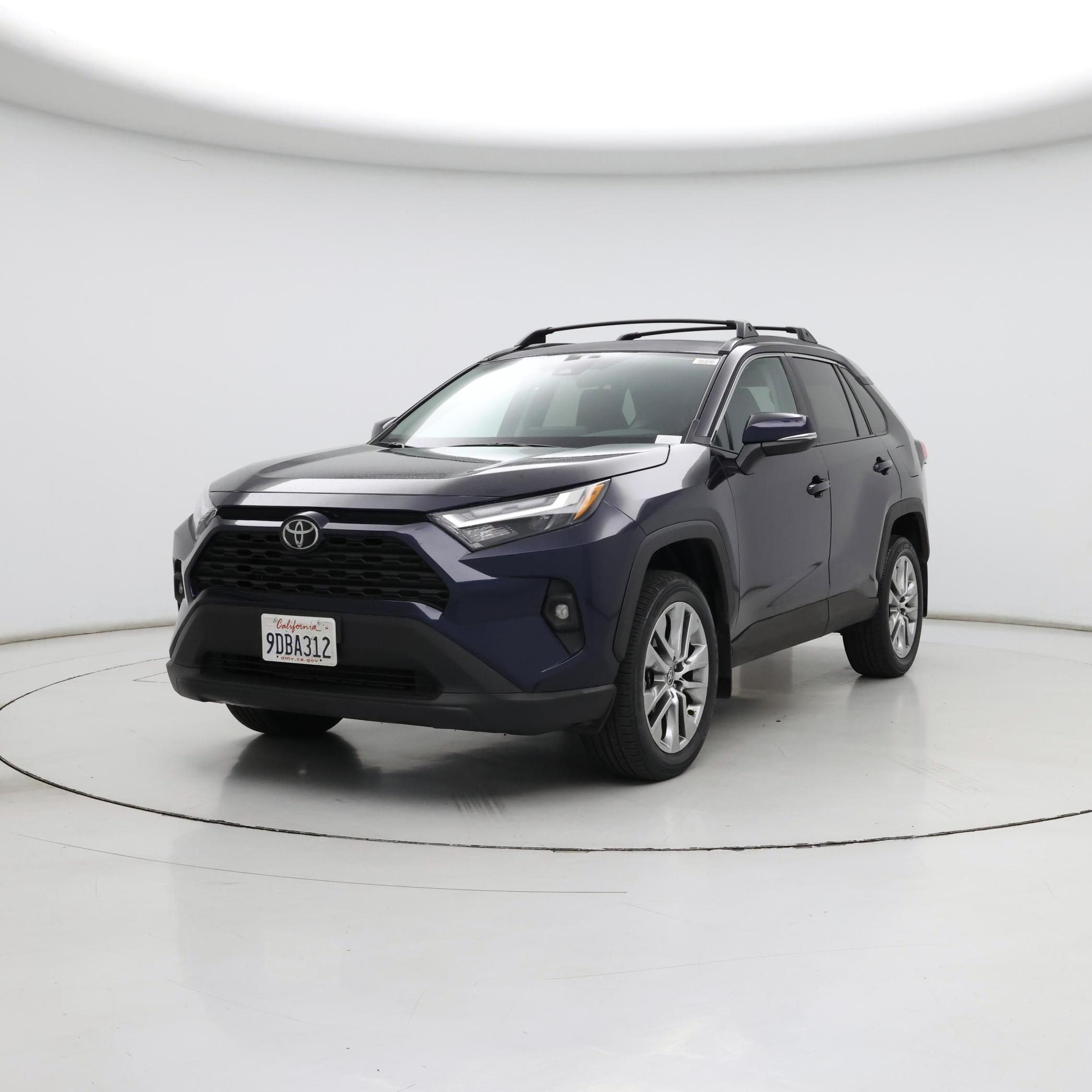 Thumbnail: 2022 Toyota RAV4 - 4