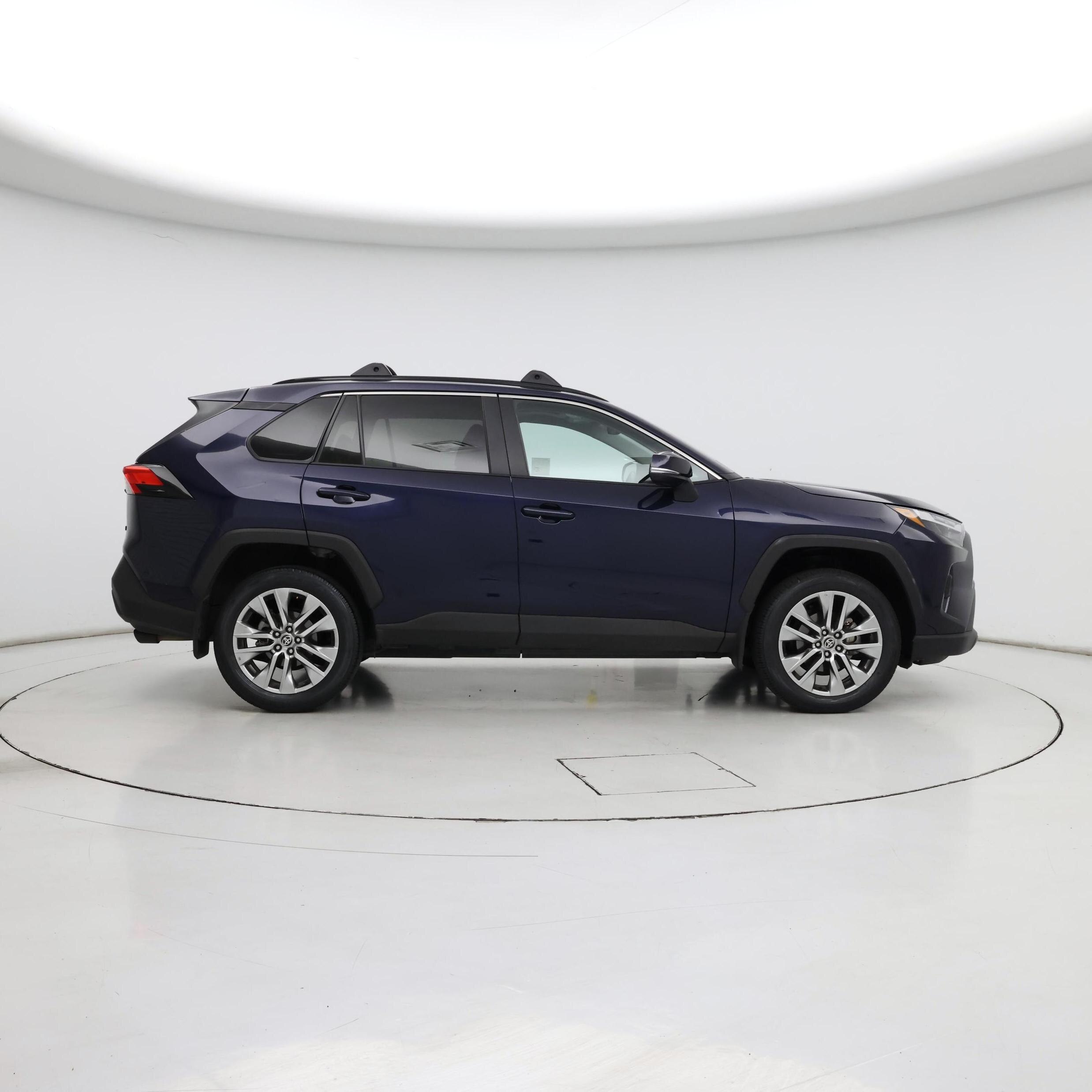 Thumbnail: 2022 Toyota RAV4 - 7