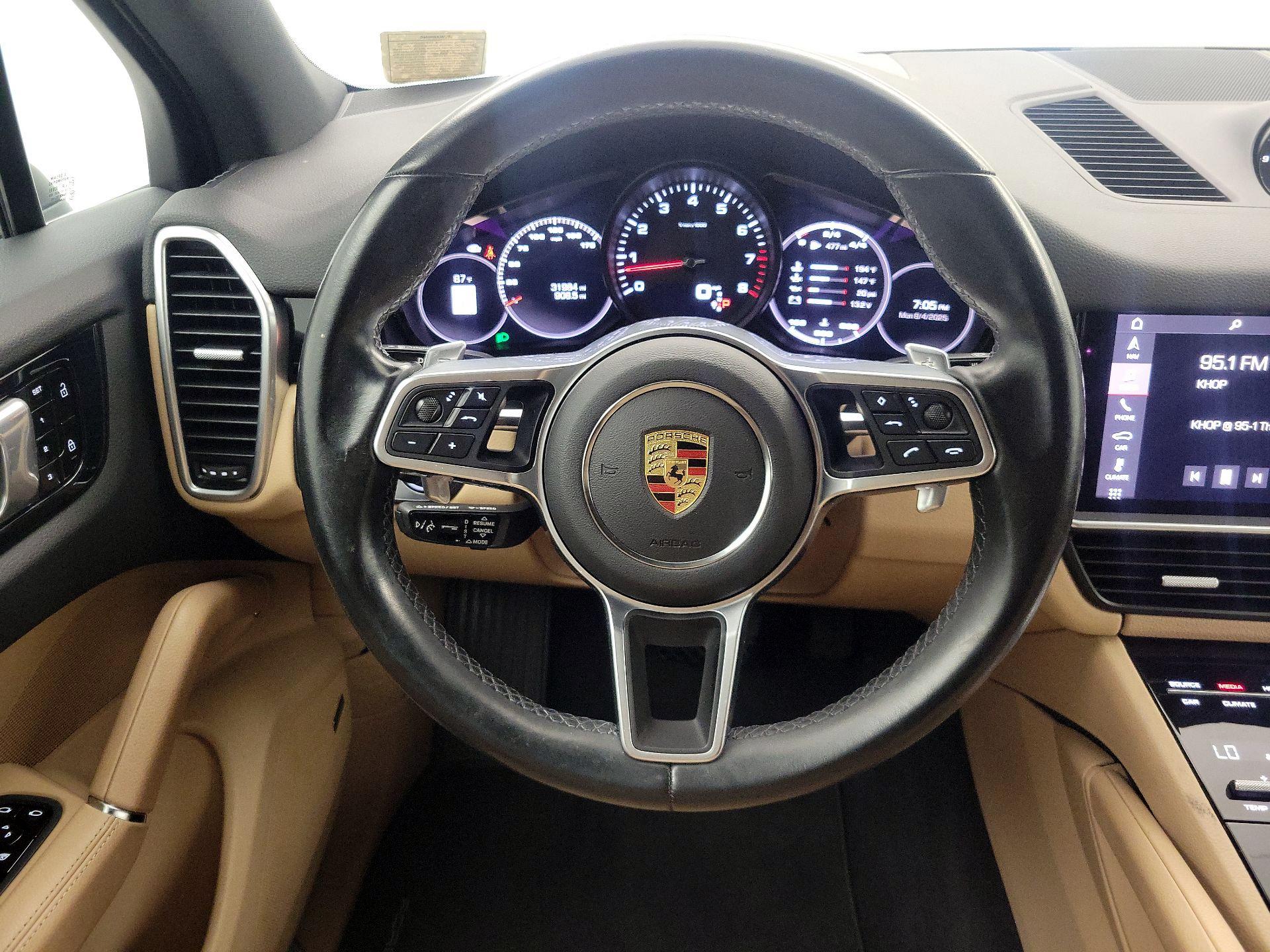 Thumbnail: 2021 Porsche Cayenne - 10