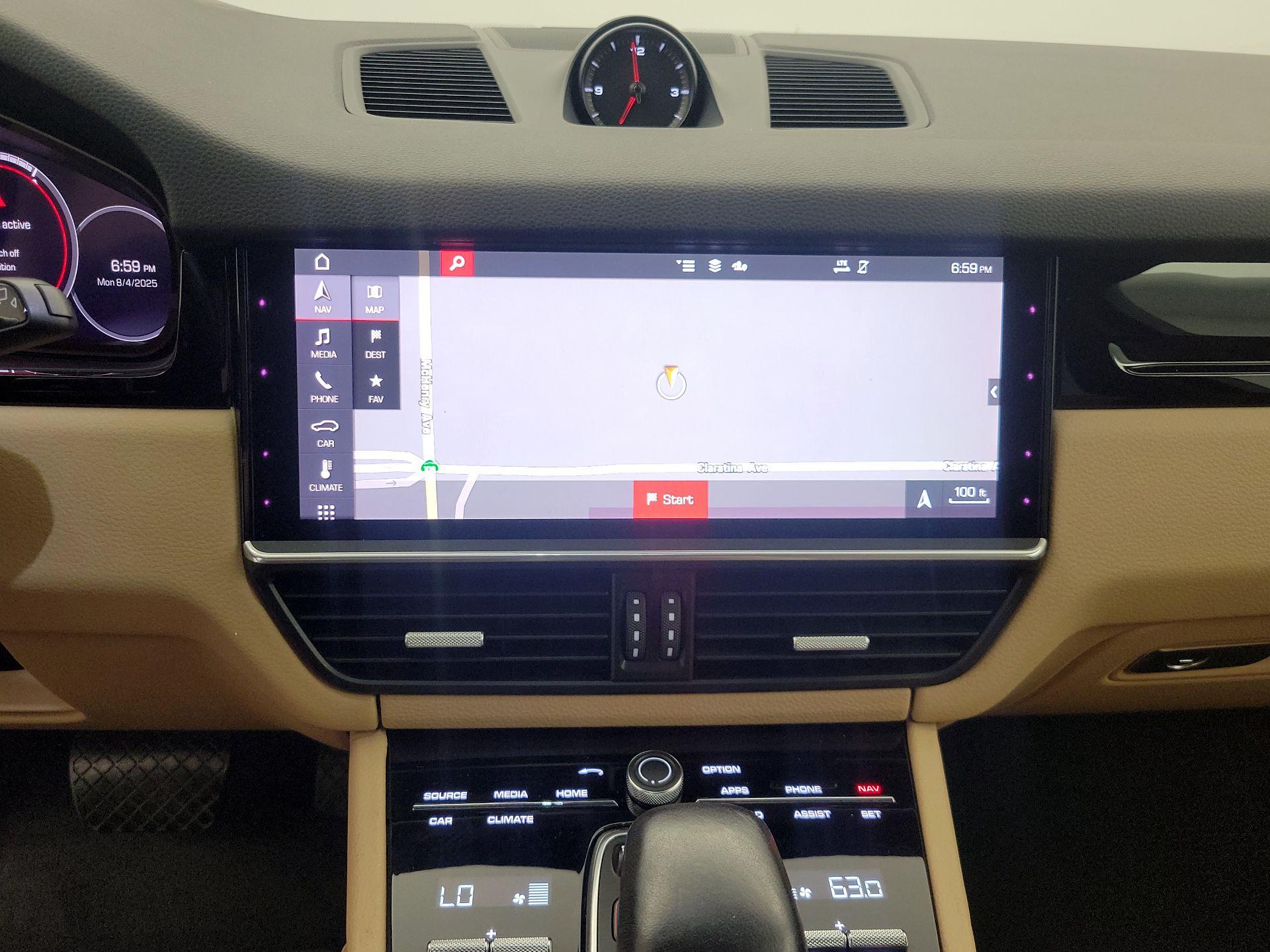Thumbnail: 2021 Porsche Cayenne - 14