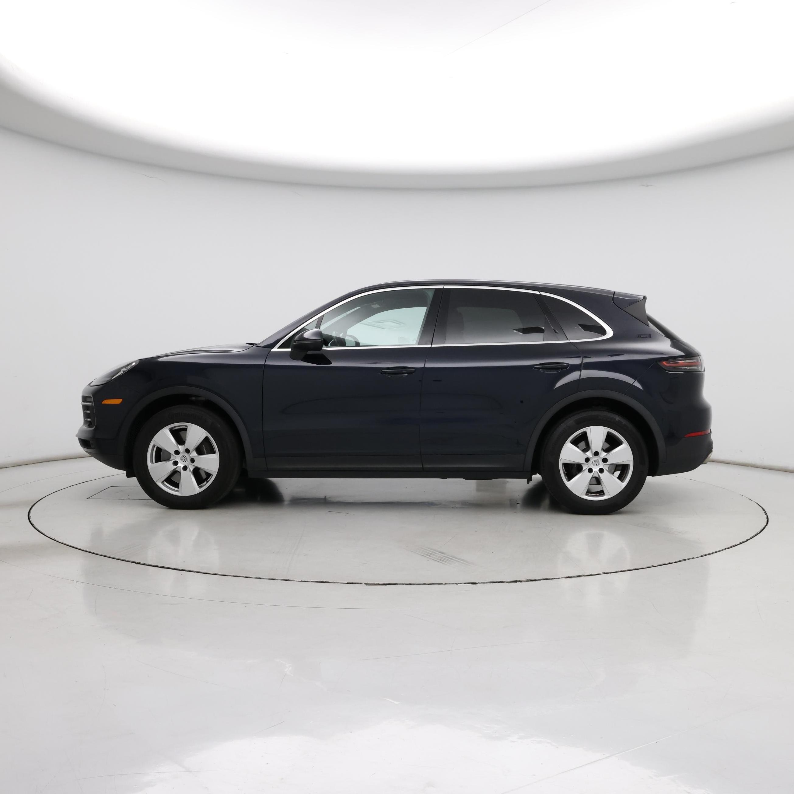Thumbnail: 2021 Porsche Cayenne - 3