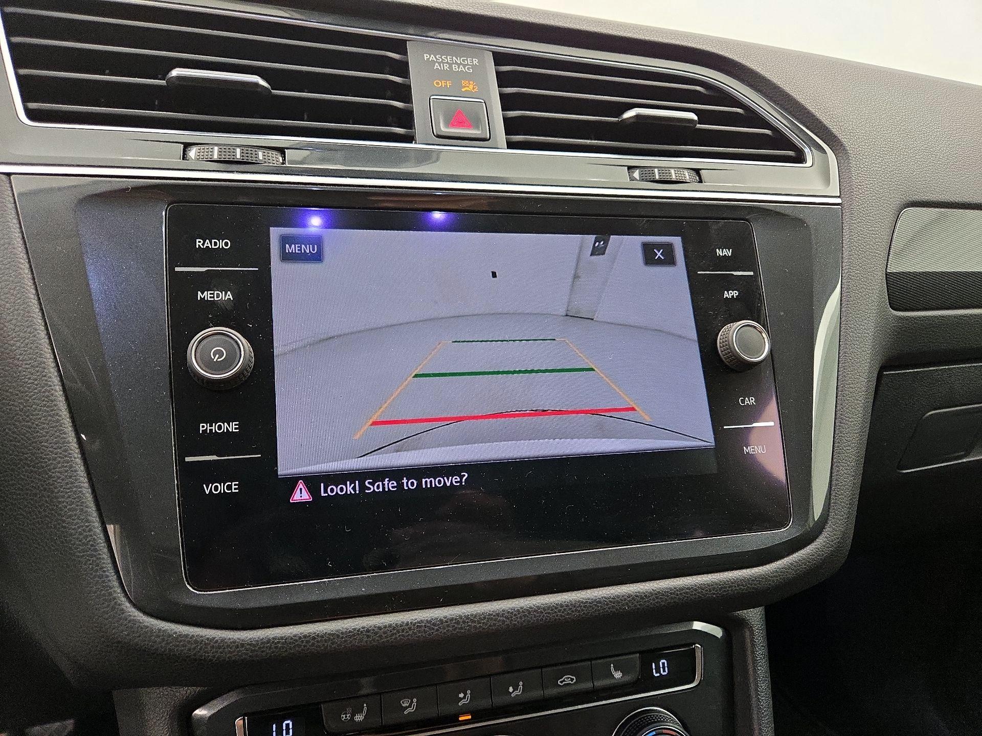 Thumbnail: 2018 Volkswagen Tiguan - 14