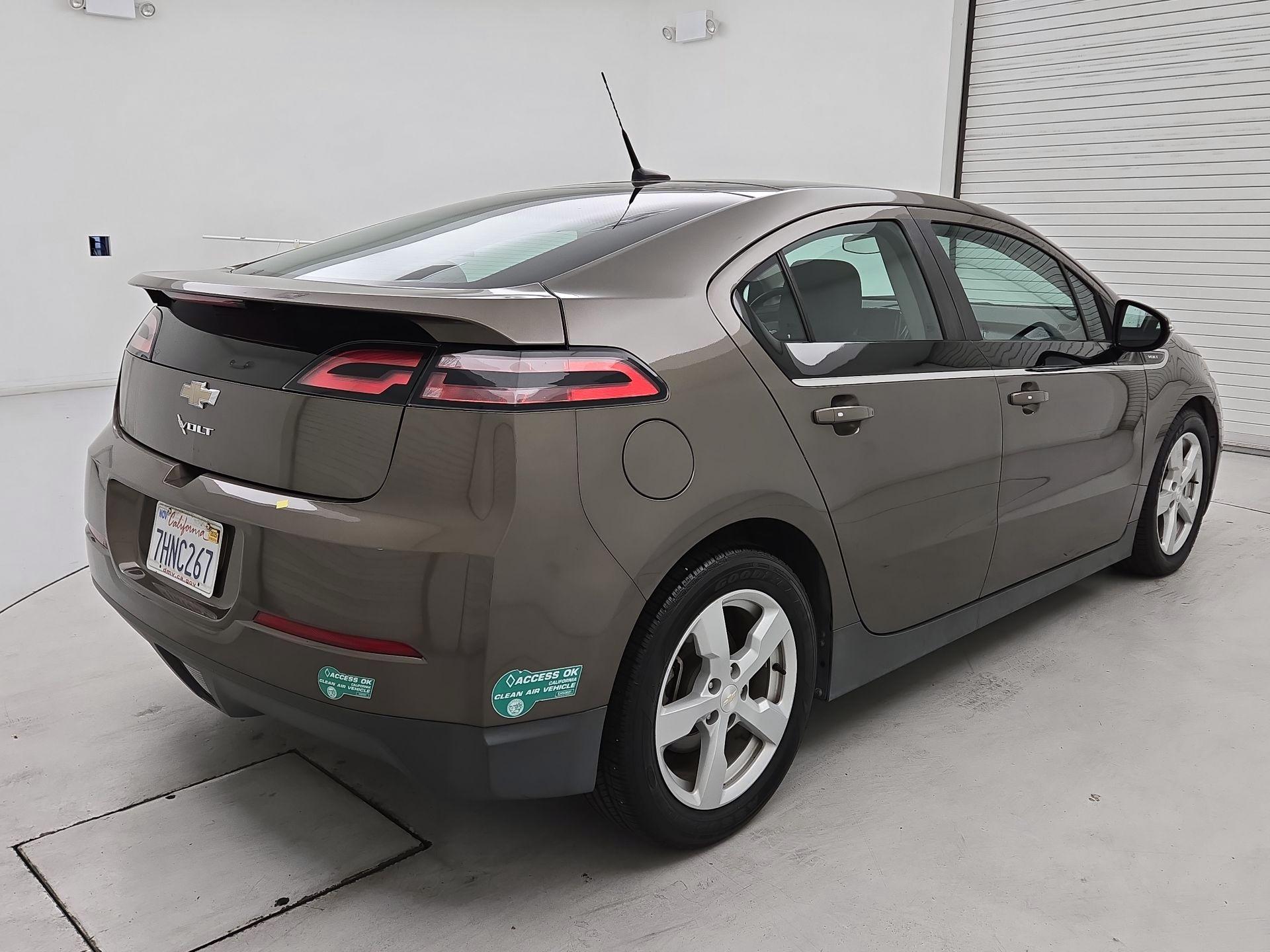 Thumbnail: 2014 Chevrolet Volt - 5
