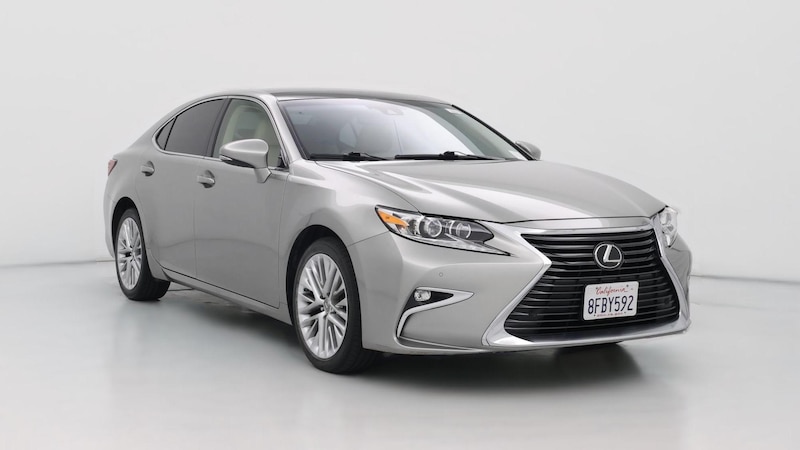 2016 Lexus ES 350 Hero Image