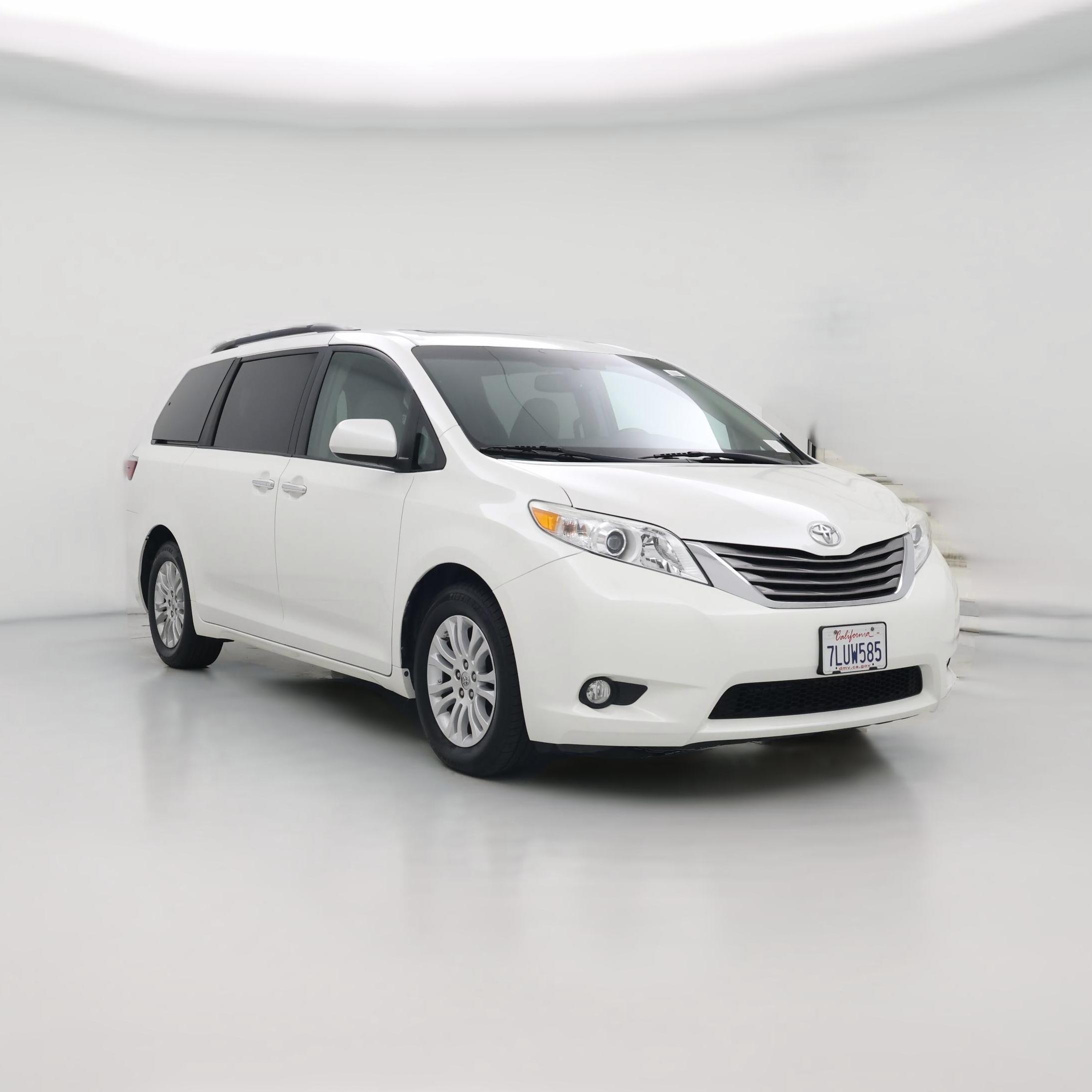 Thumbnail: 2015 Toyota Sienna - 1
