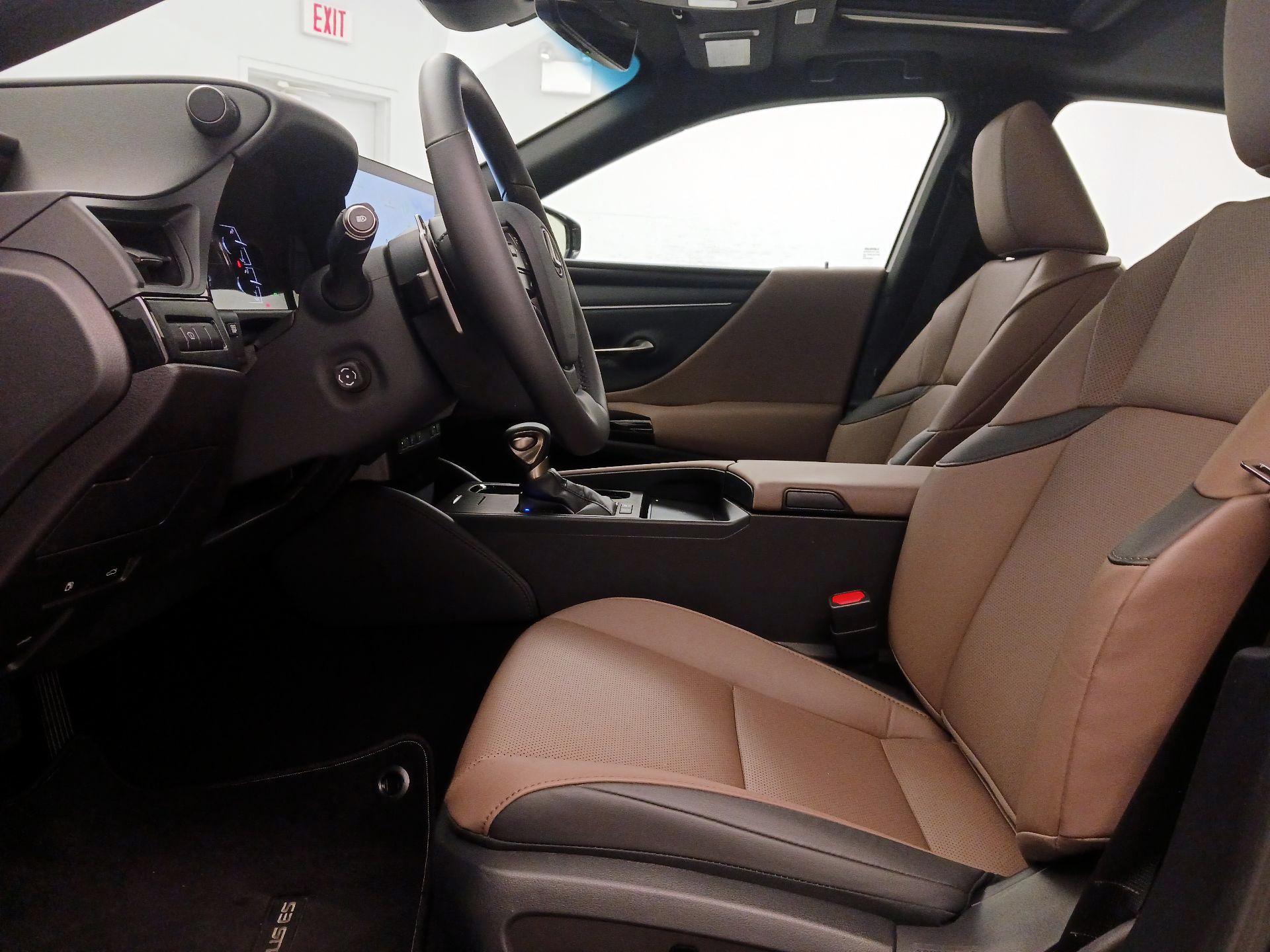 Thumbnail: 2025 Lexus ES - 11