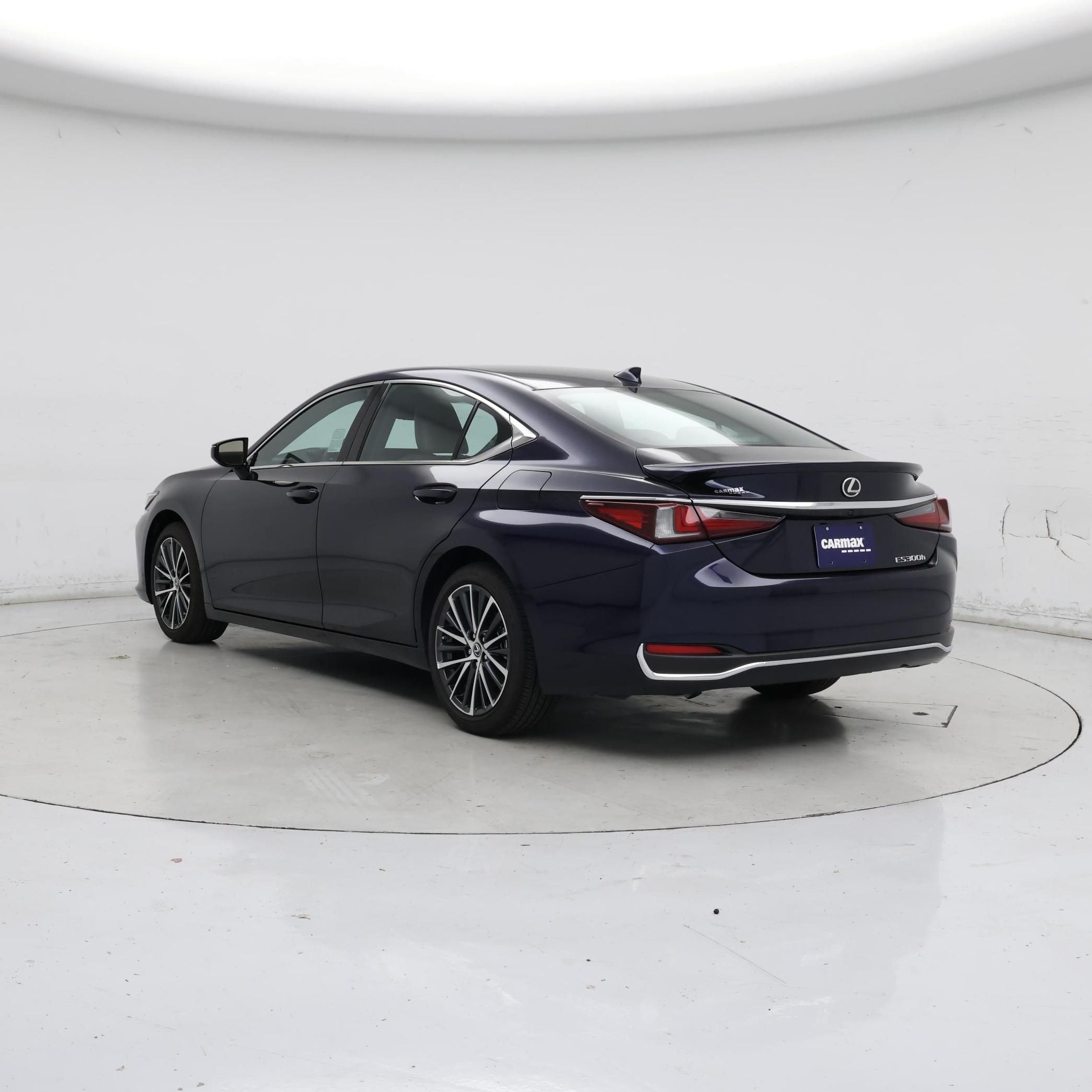 Thumbnail: 2025 Lexus ES - 2