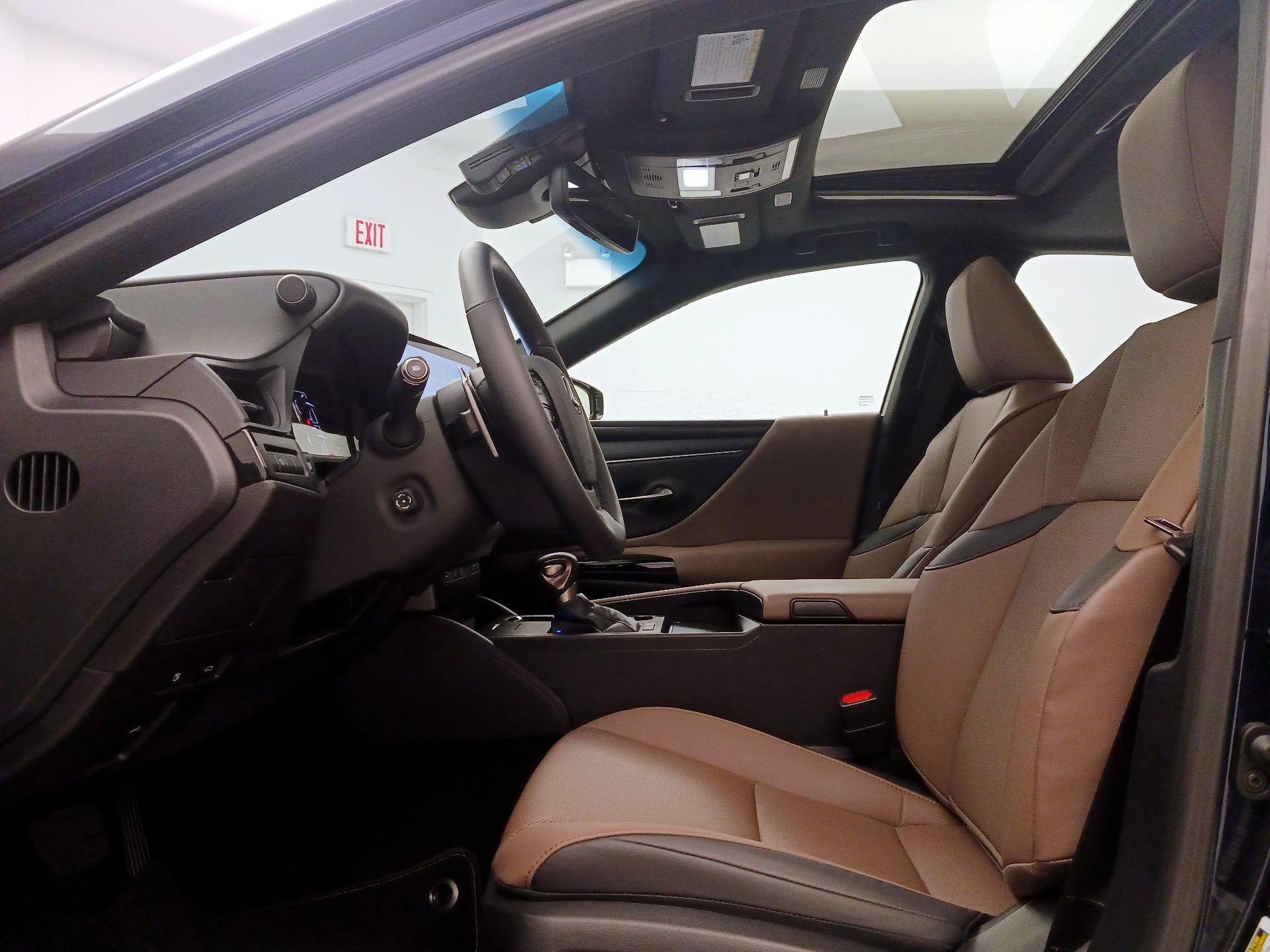 Thumbnail: 2025 Lexus ES - 20