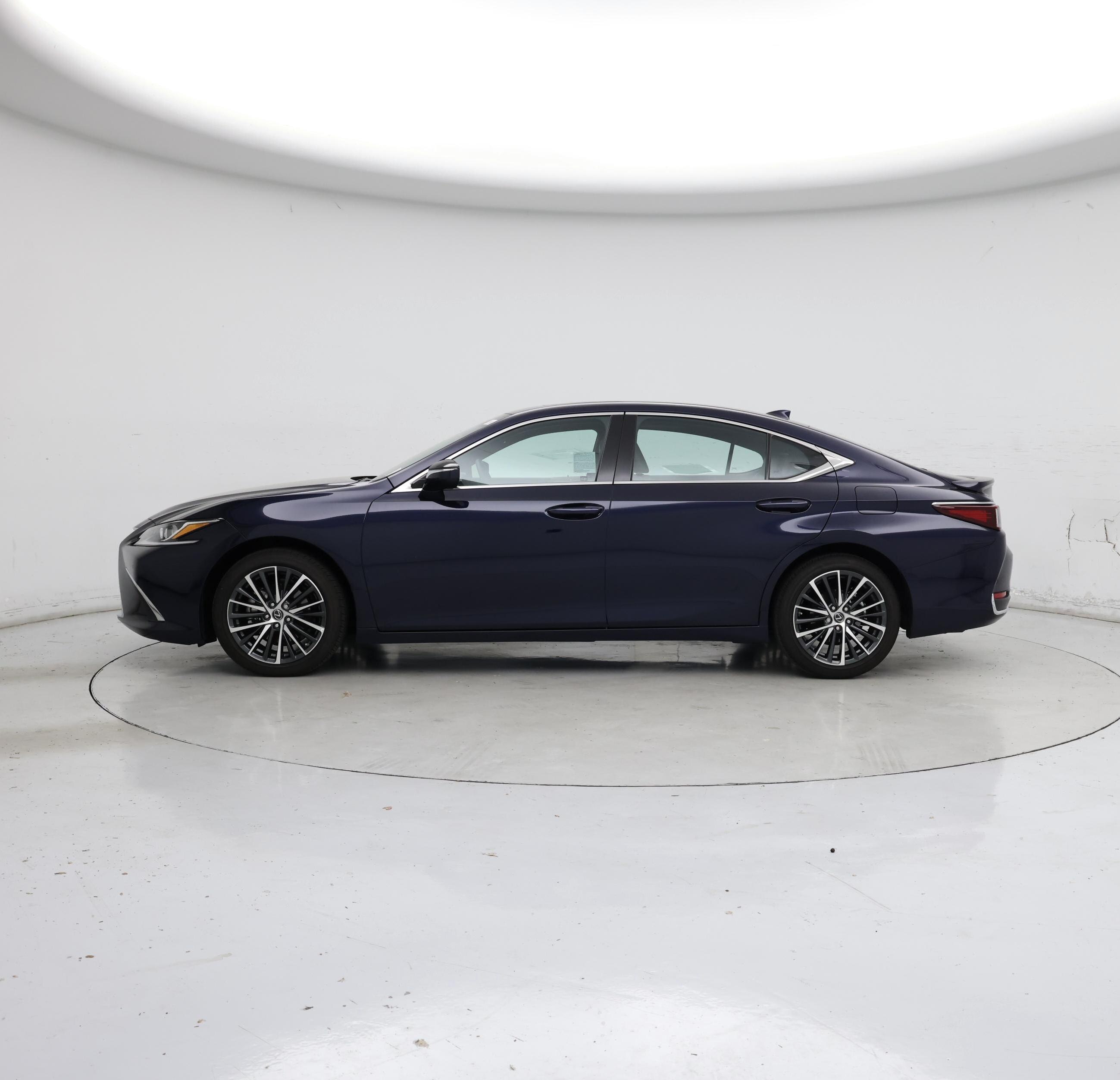 Thumbnail: 2025 Lexus ES - 3