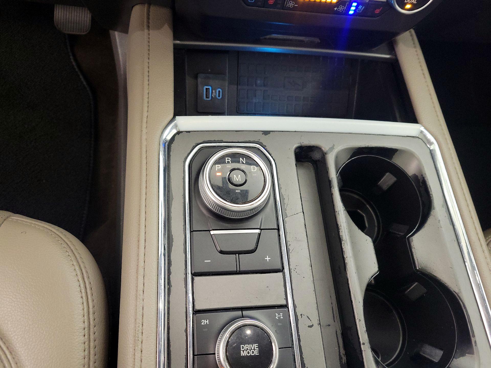 Thumbnail: 2021 Ford Expedition - 16