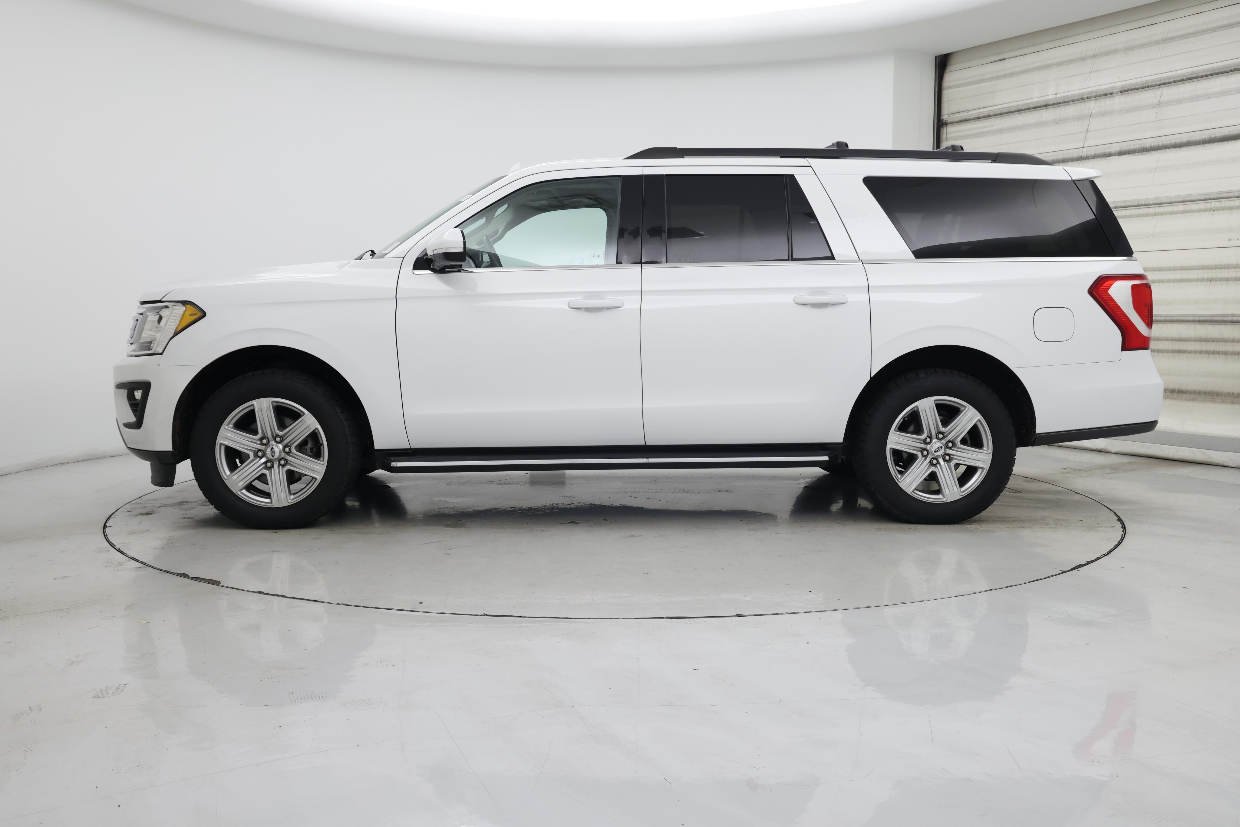 Thumbnail: 2021 Ford Expedition - 3