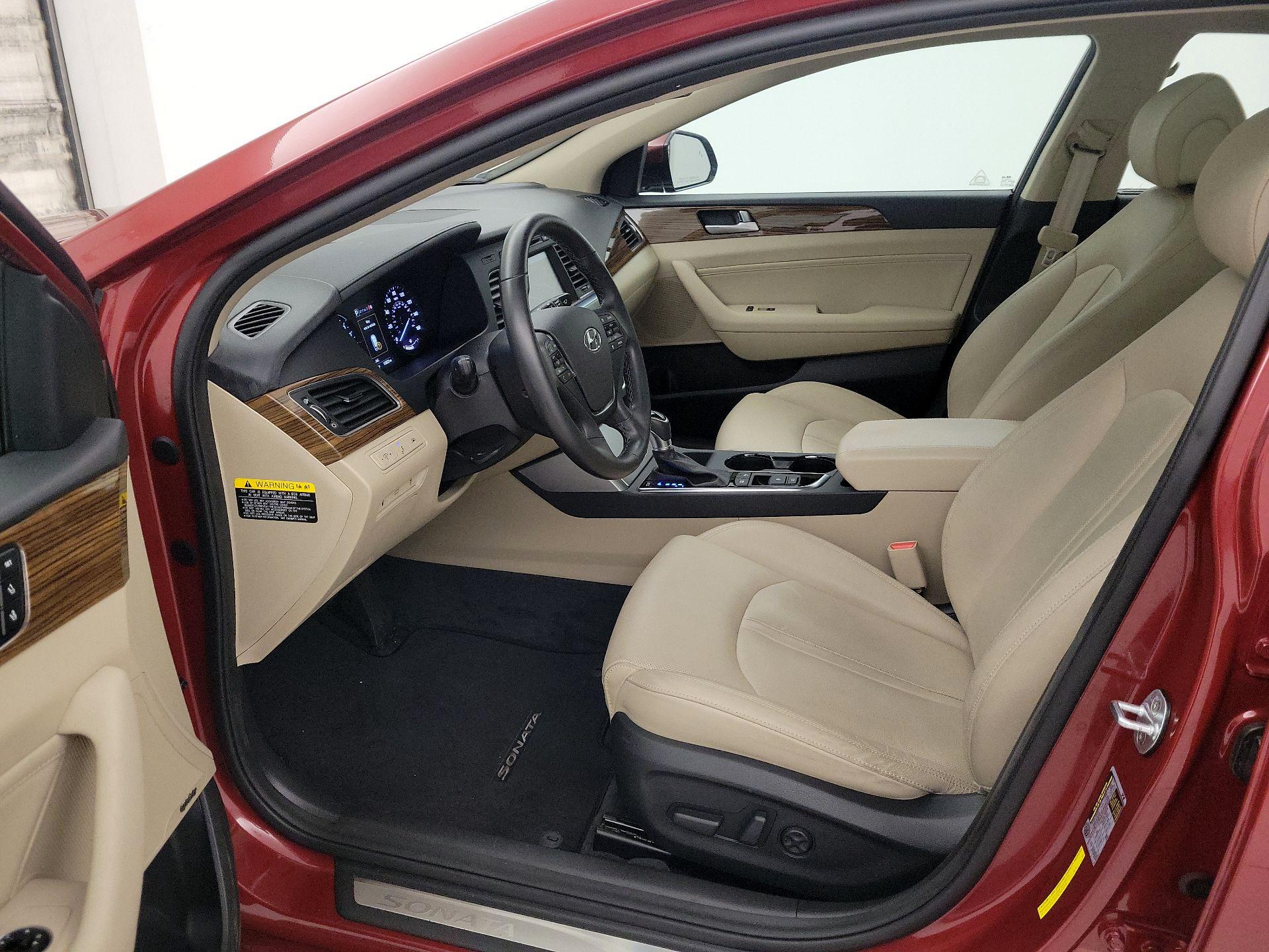 Thumbnail: 2017 Hyundai Sonata - 9