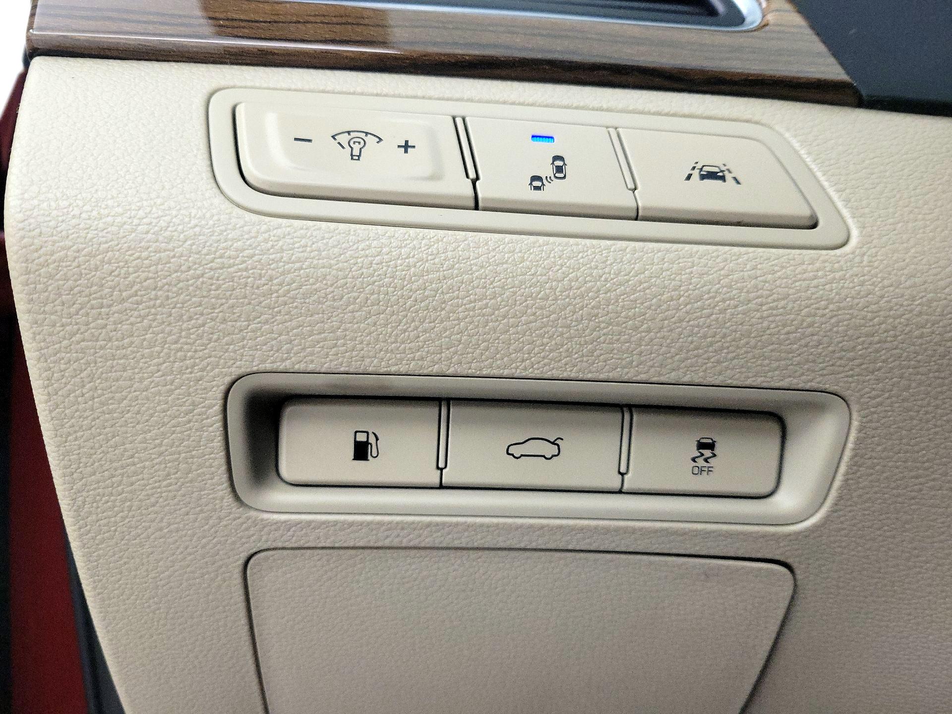 Thumbnail: 2017 Hyundai Sonata - 11
