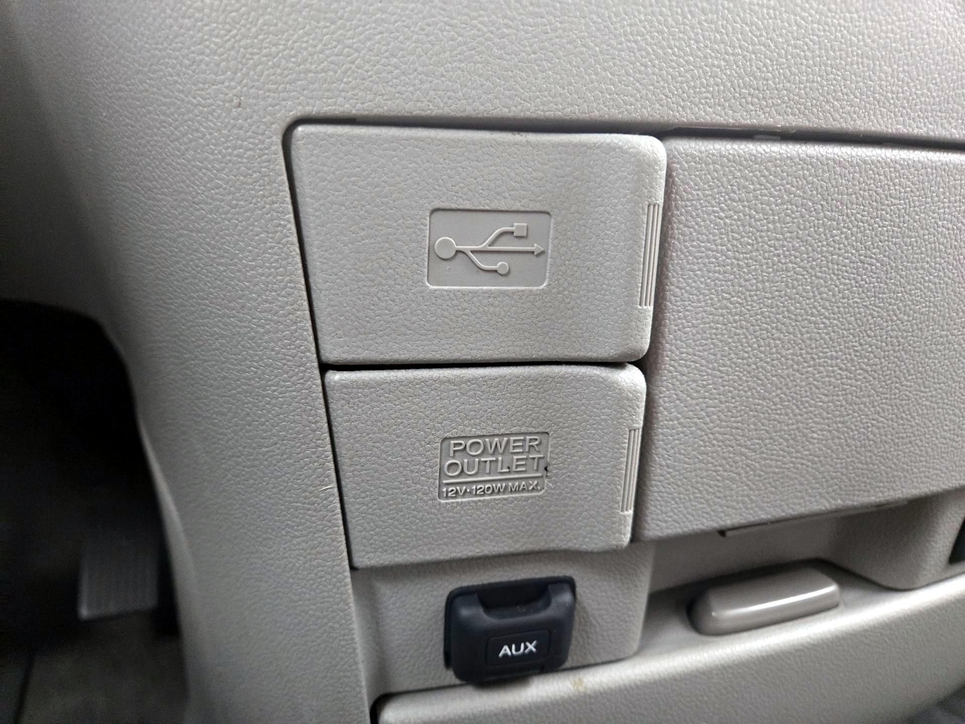 Thumbnail: 2015 Honda Odyssey - 18