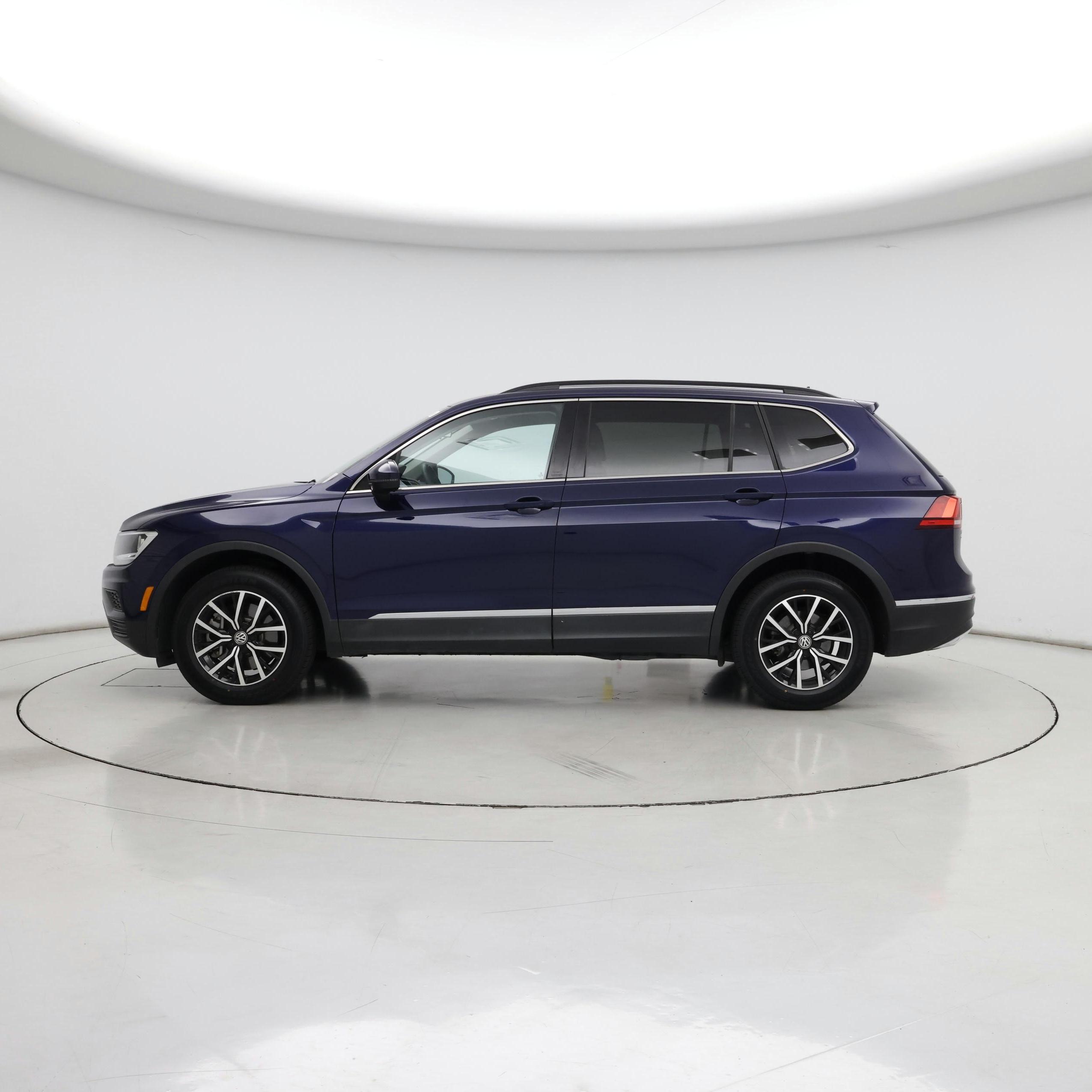 Thumbnail: 2021 Volkswagen Tiguan - 3