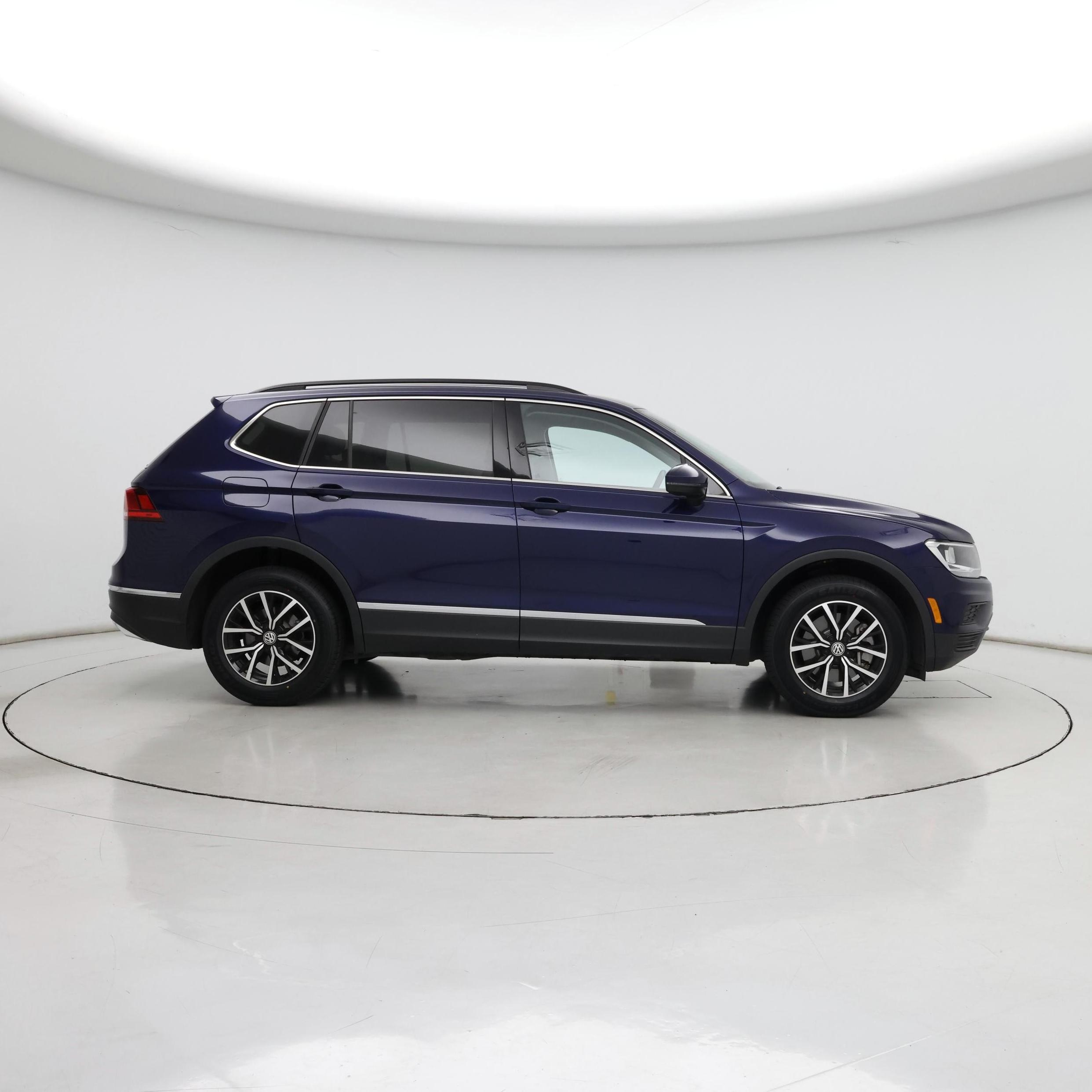 Thumbnail: 2021 Volkswagen Tiguan - 7