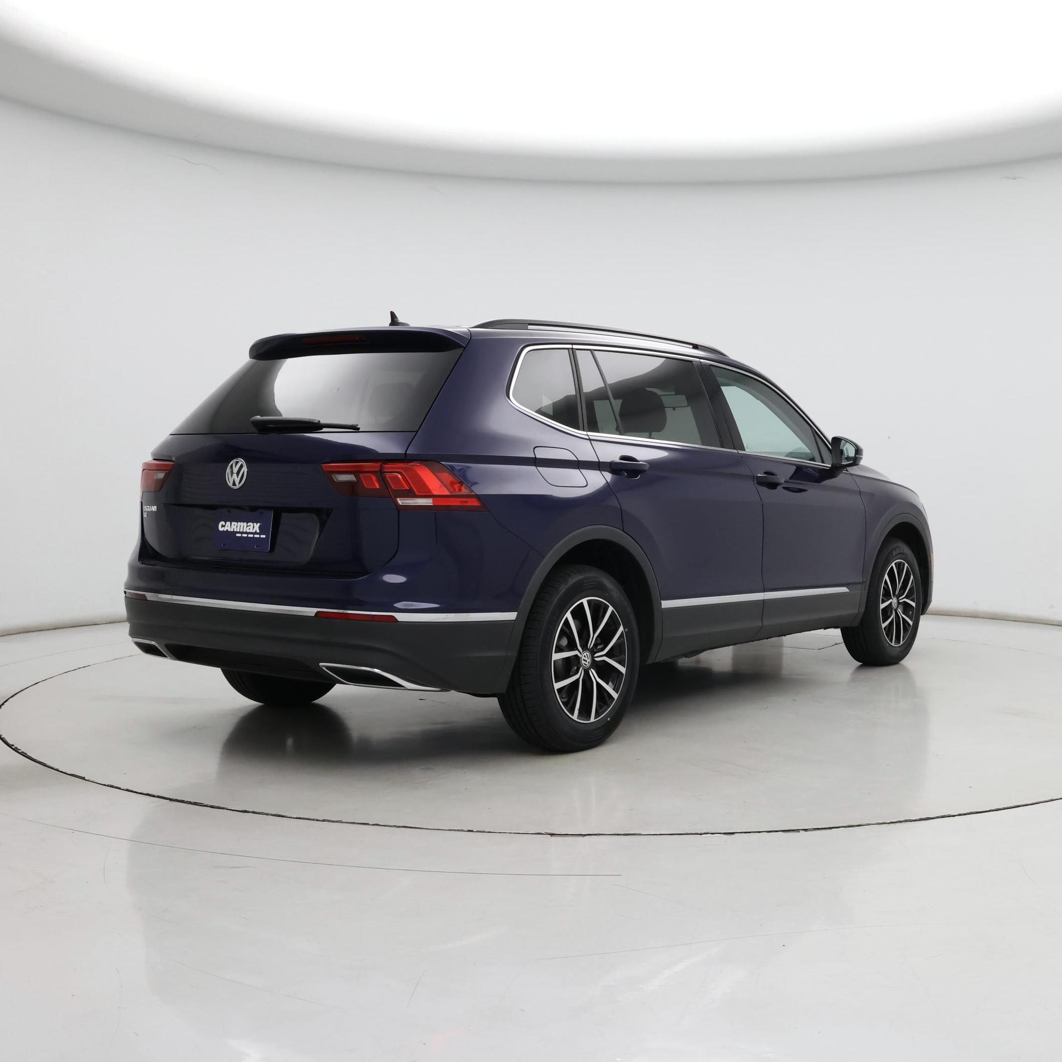 Thumbnail: 2021 Volkswagen Tiguan - 8