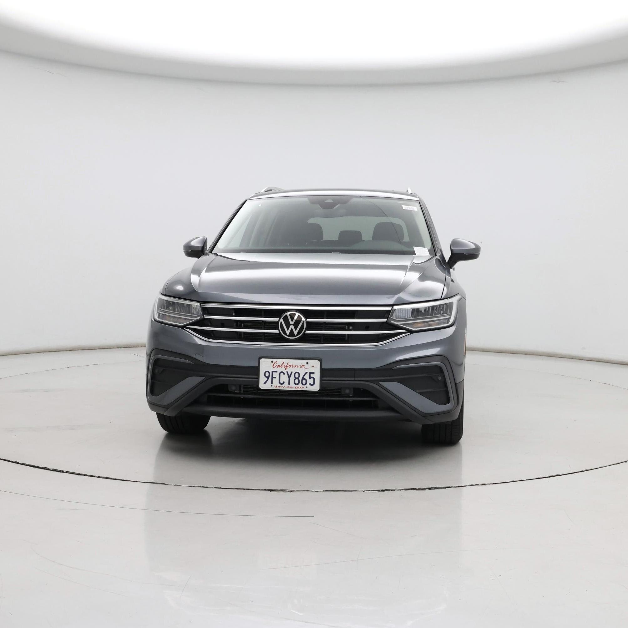 Thumbnail: 2023 Volkswagen Tiguan - 5