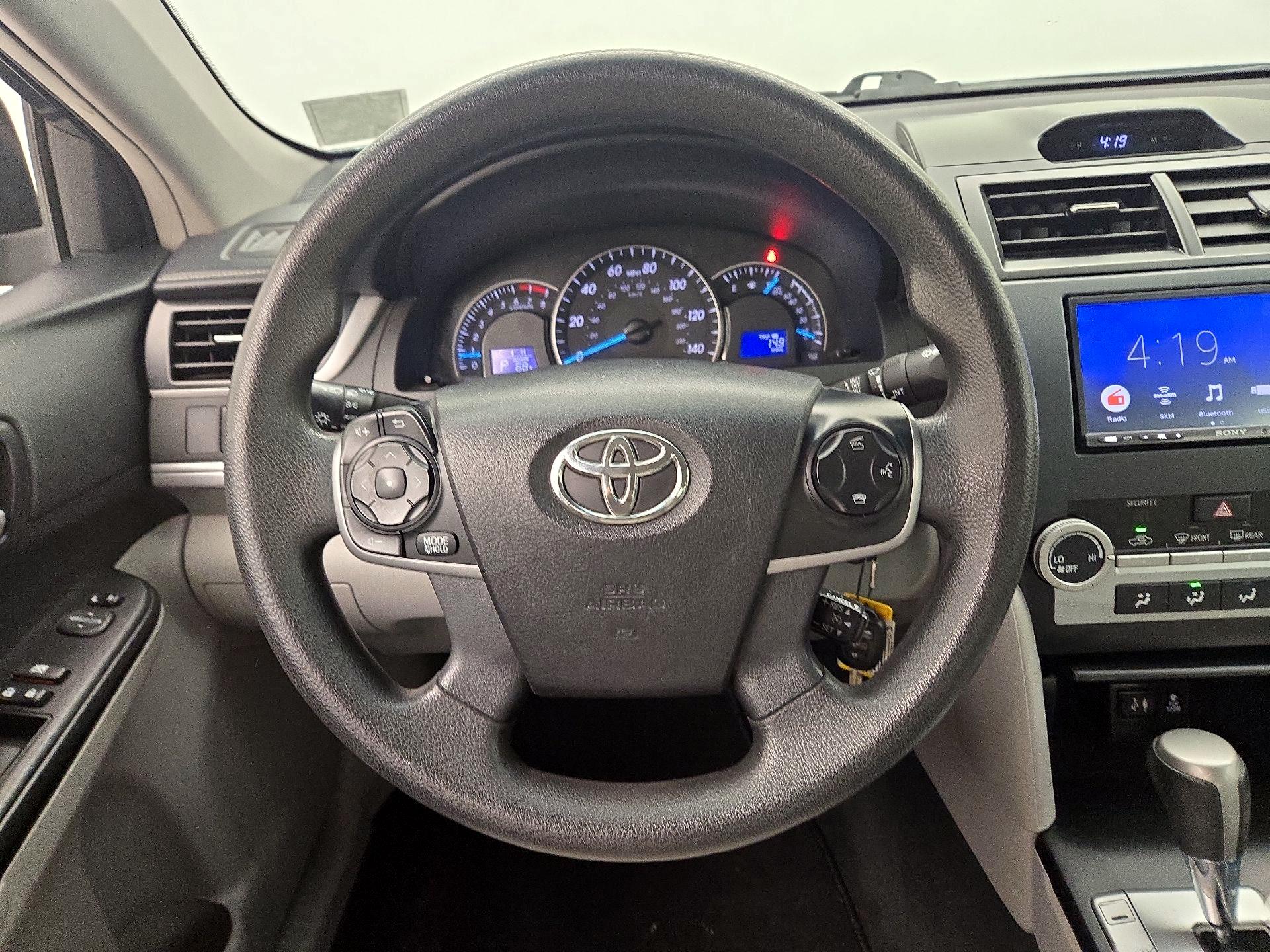 Thumbnail: 2014 Toyota Camry - 10