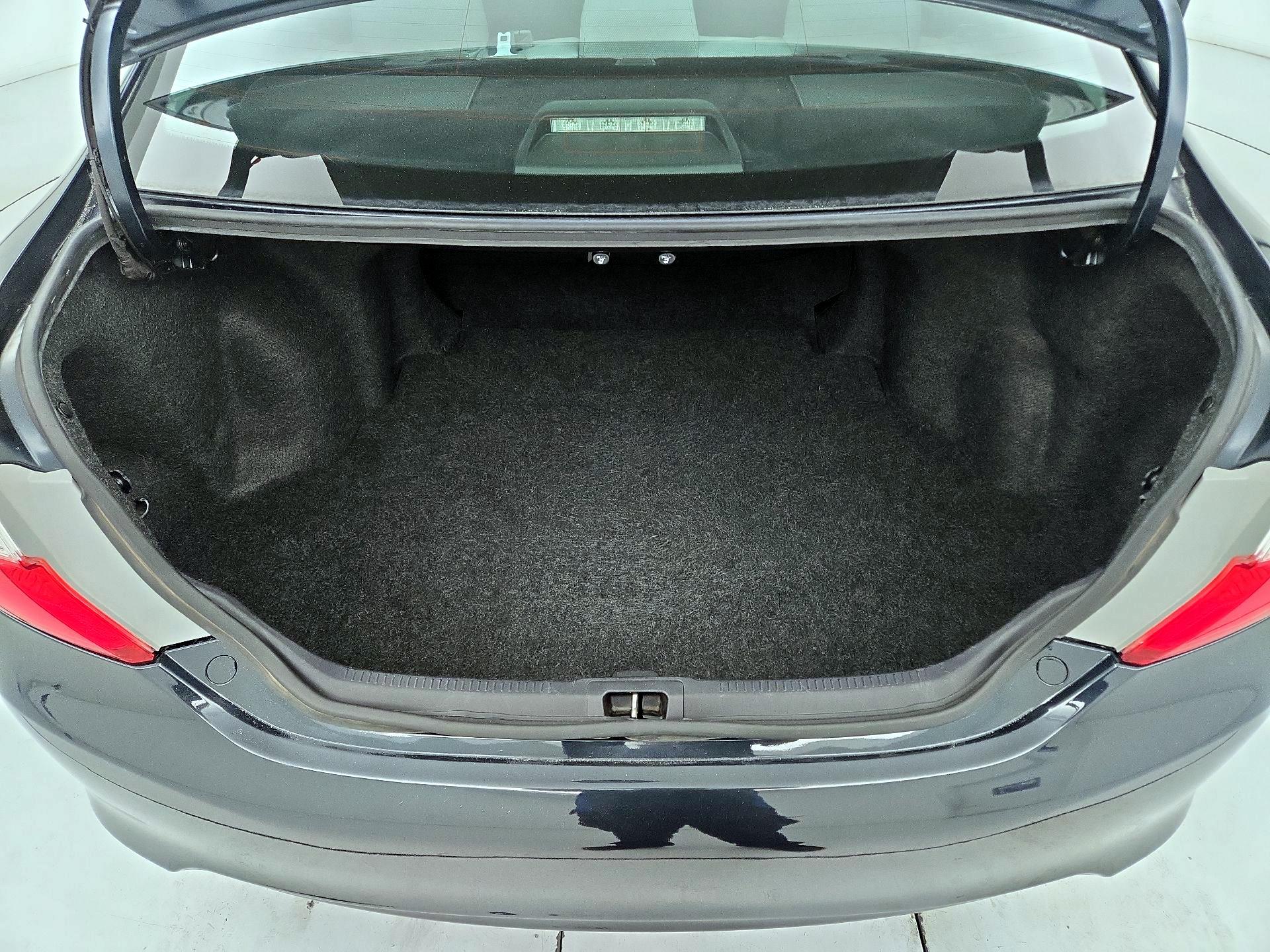 Thumbnail: 2014 Toyota Camry - 20