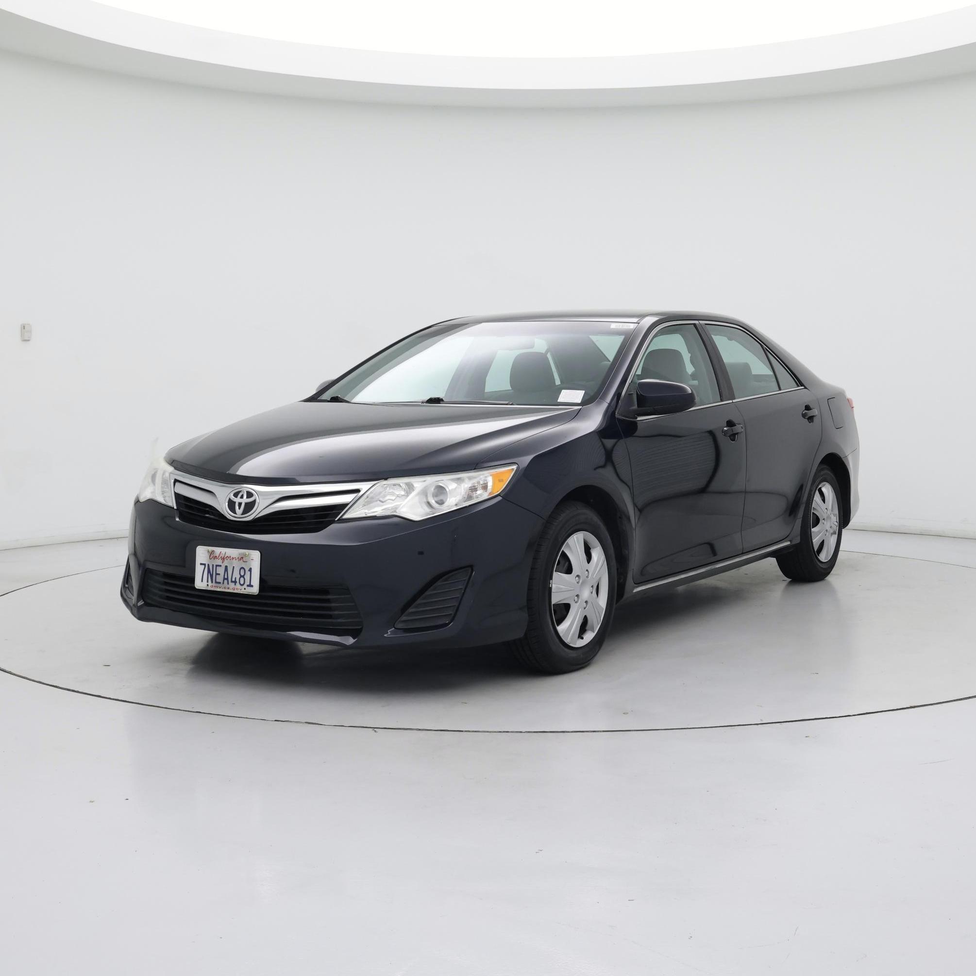 Thumbnail: 2014 Toyota Camry - 4