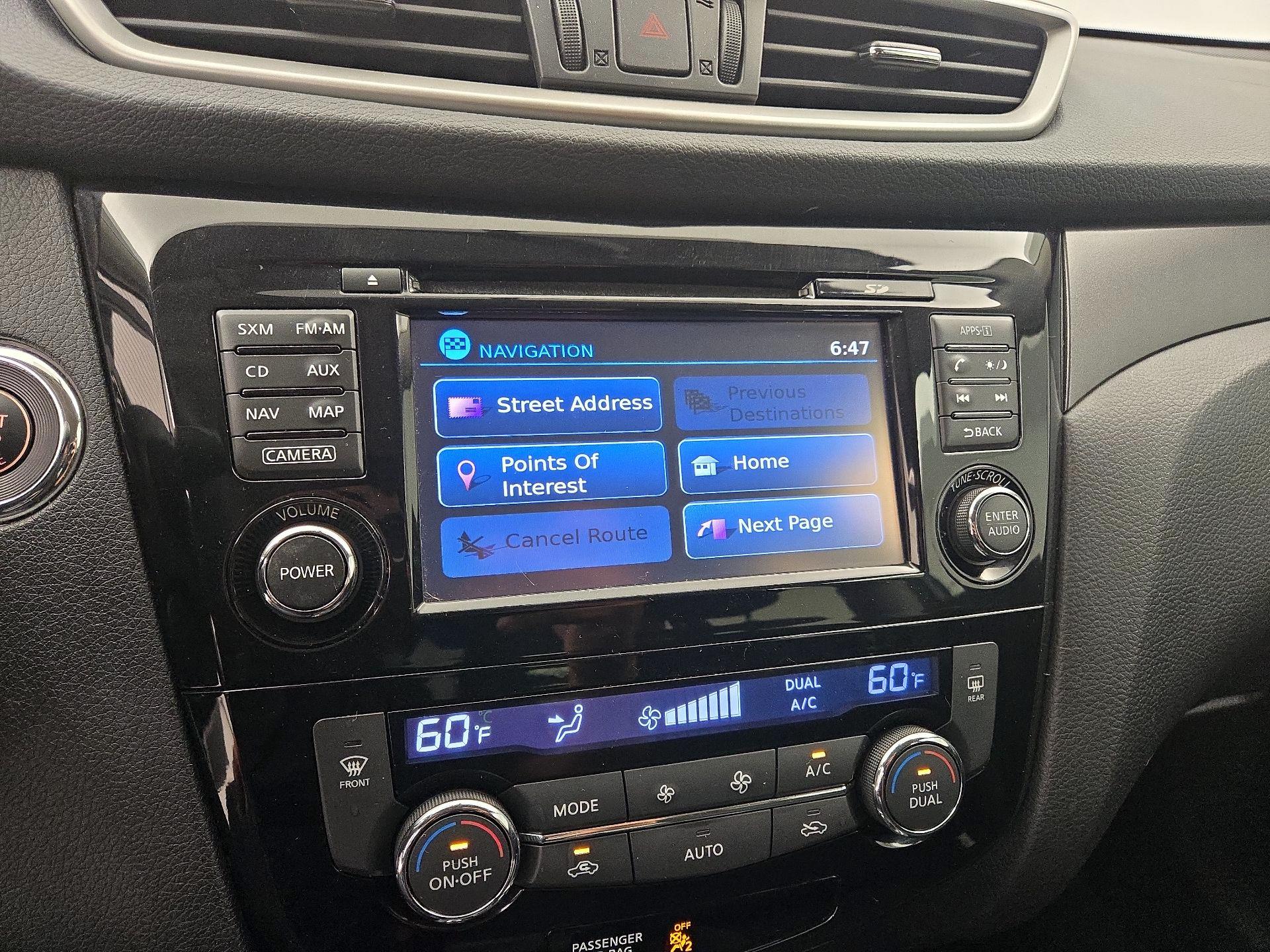 Thumbnail: 2016 Nissan Rogue - 14