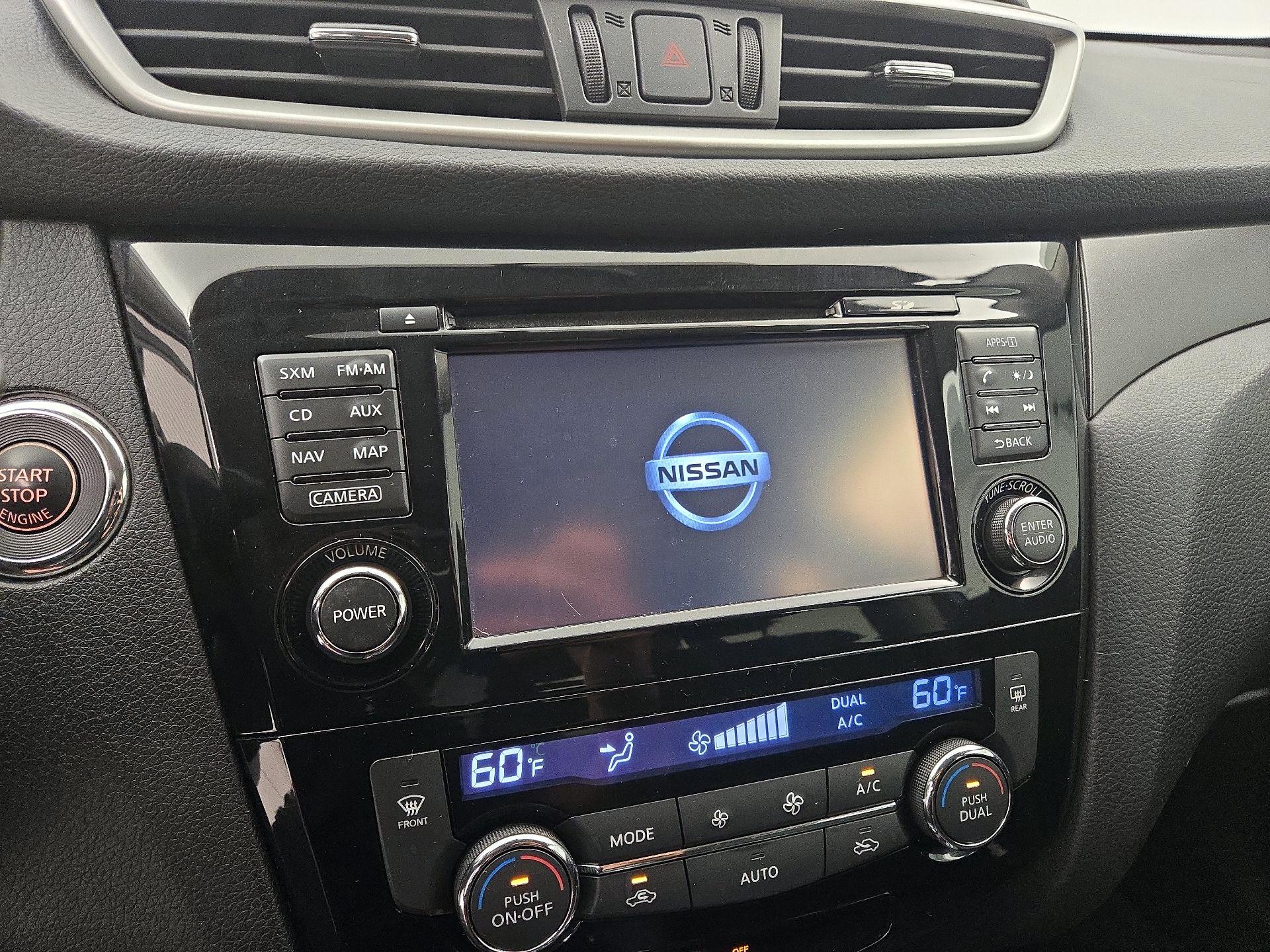 Thumbnail: 2016 Nissan Rogue - 16