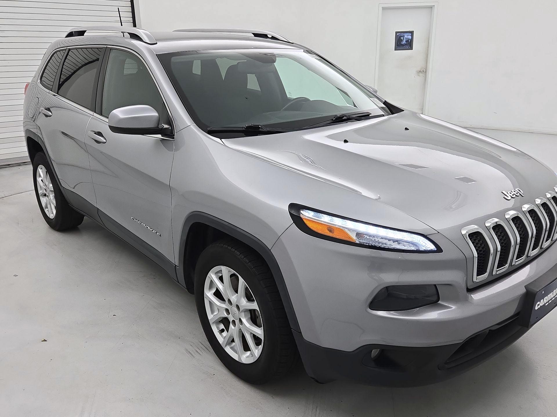 Thumbnail: 2017 Jeep Cherokee - 1