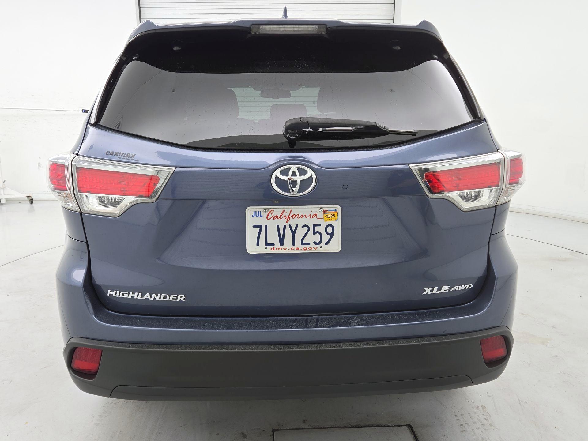 Thumbnail: 2015 Toyota Highlander - 6