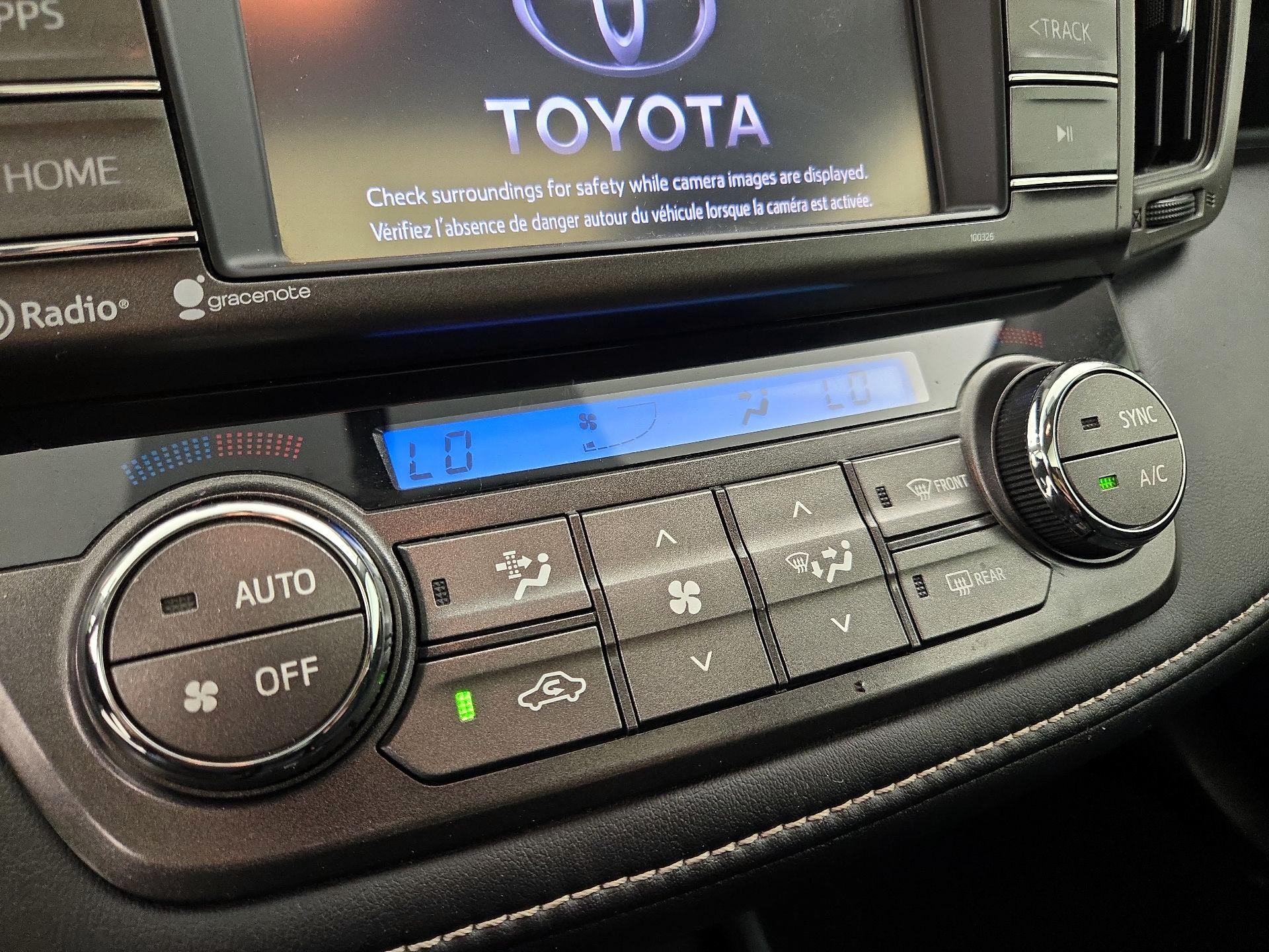 Thumbnail: 2015 Toyota RAV4 - 14