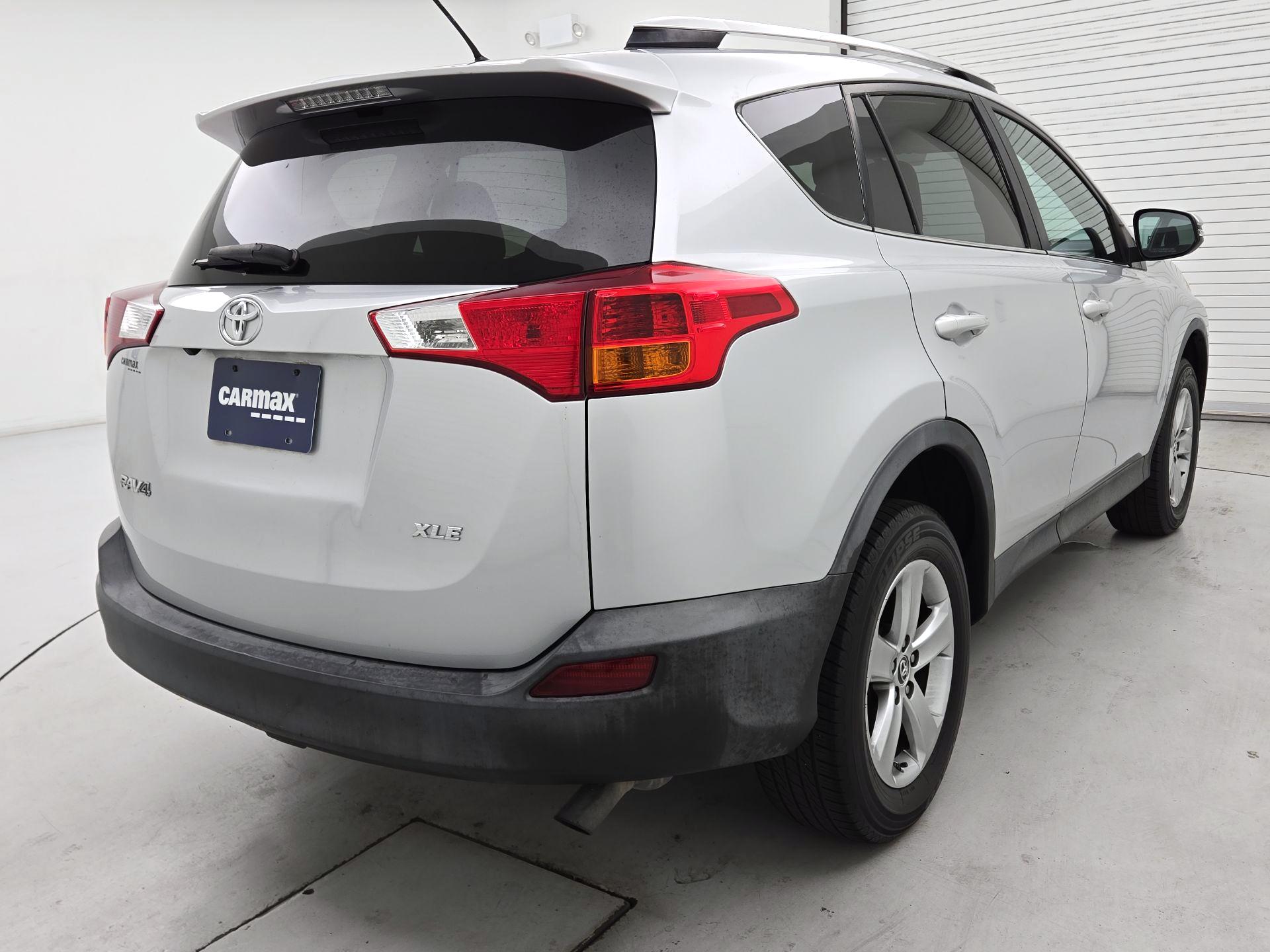 Thumbnail: 2015 Toyota RAV4 - 5