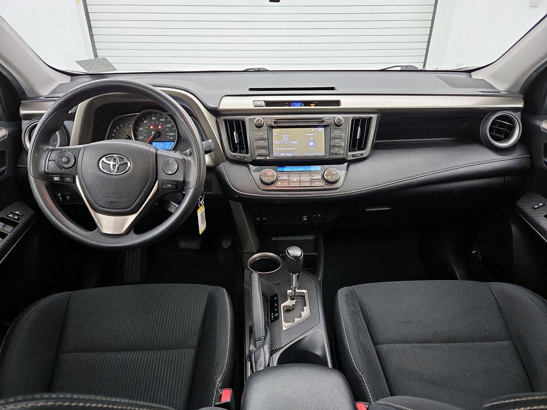 Thumbnail: 2015 Toyota RAV4 - 8