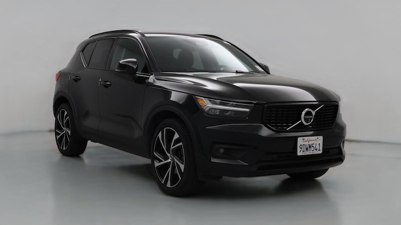 2022 Volvo XC40 T5 R-Design Hero Image