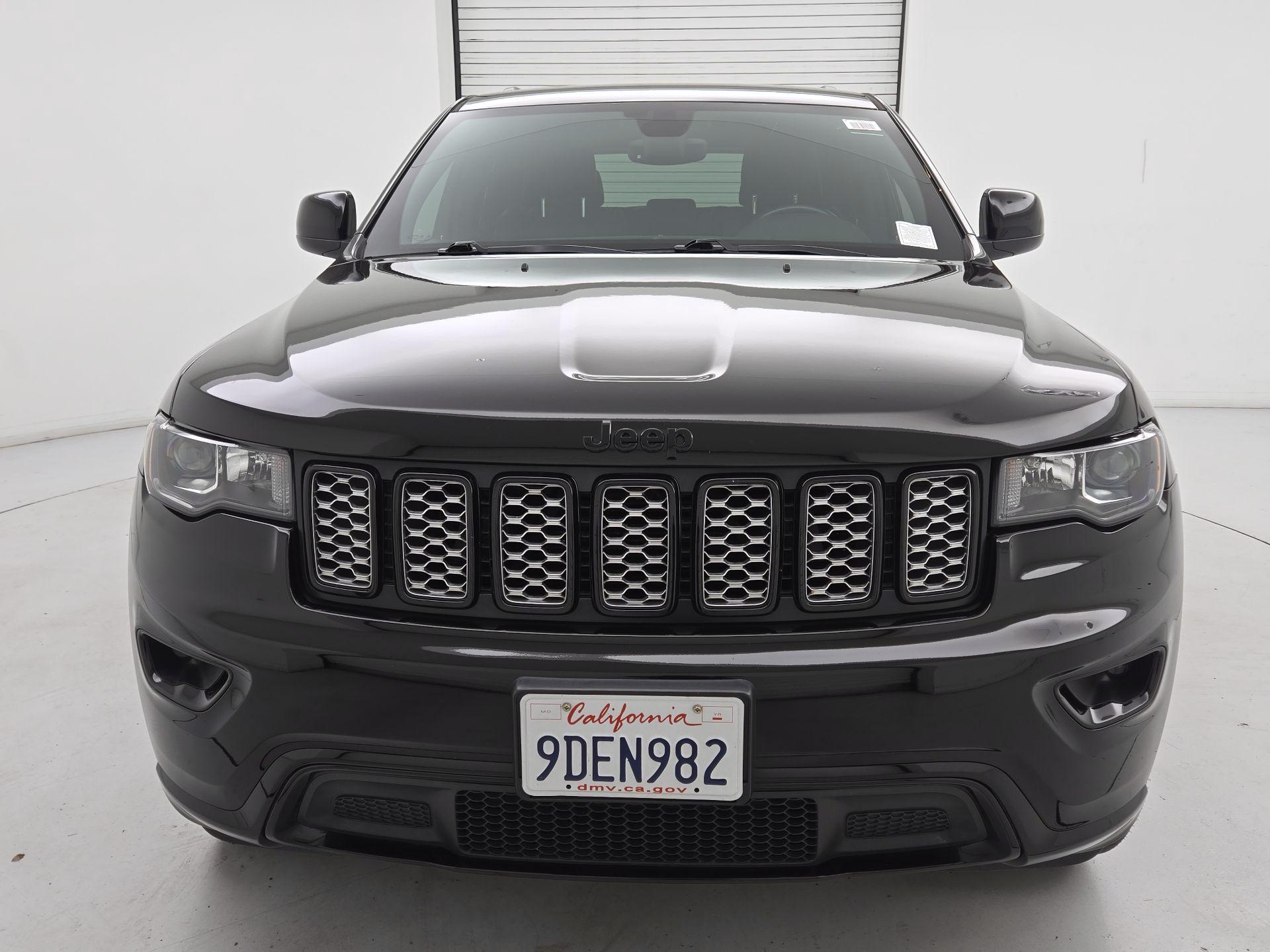 Thumbnail: 2018 Jeep Grand Cherokee - 2