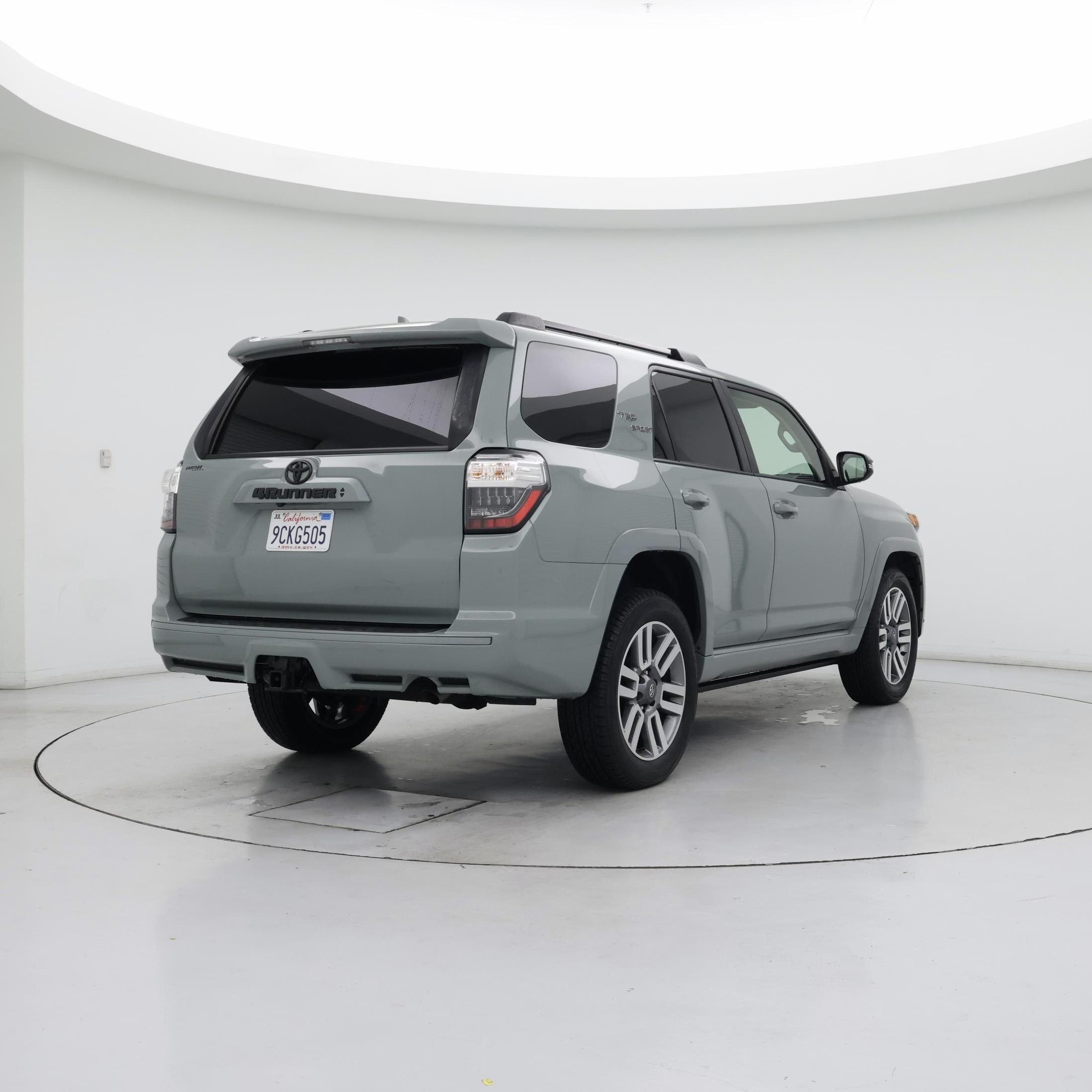Thumbnail: 2022 Toyota 4Runner - 8