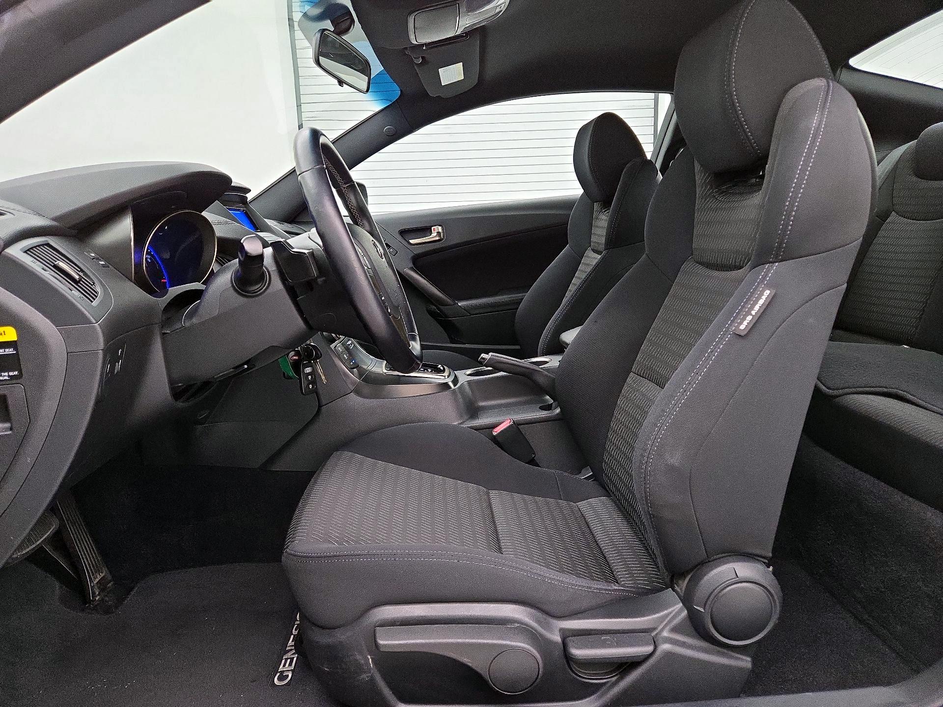 Thumbnail: 2013 Hyundai Genesis - 11