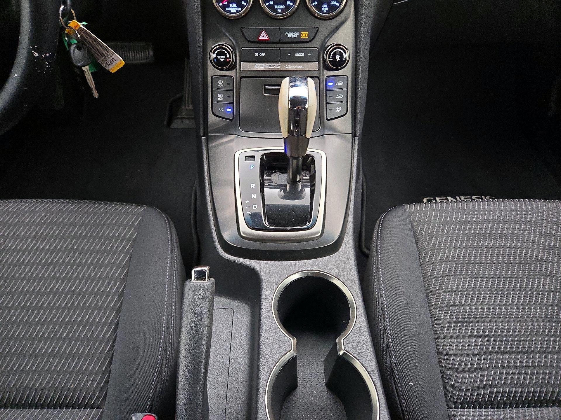 Thumbnail: 2013 Hyundai Genesis - 16