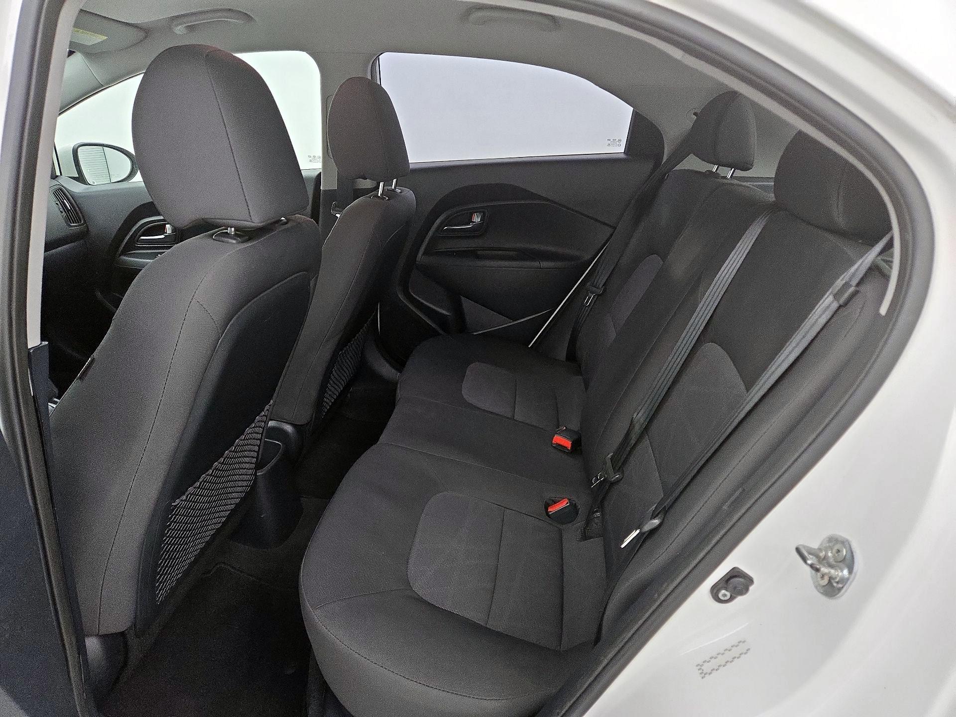 Thumbnail: 2013 Kia Rio5 - 15