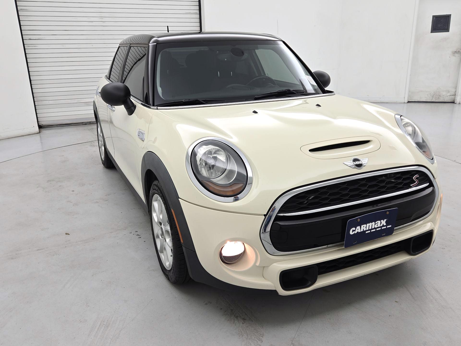 Thumbnail: 2016 MINI Cooper Hardtop - 1