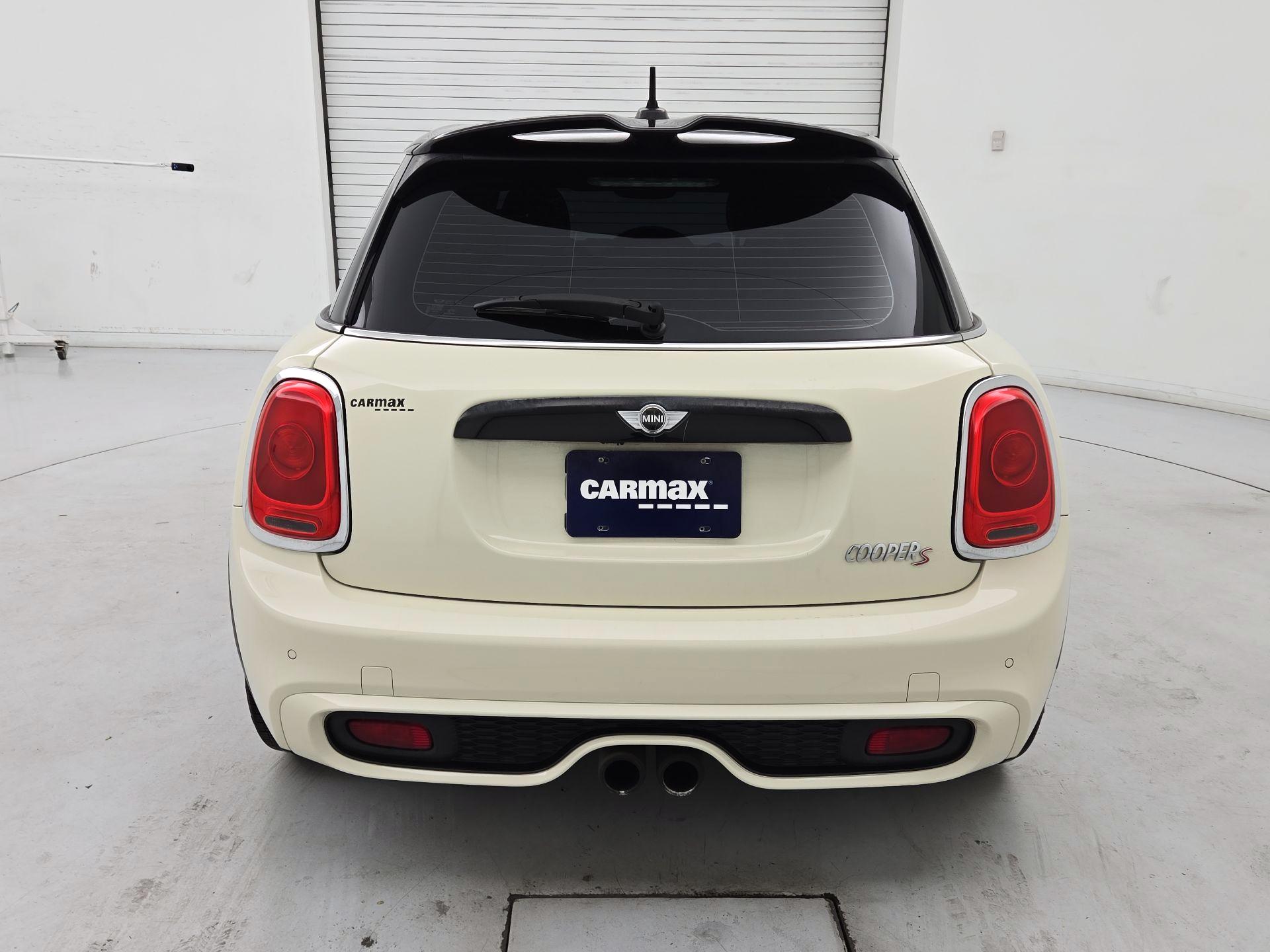 Thumbnail: 2016 MINI Cooper Hardtop - 6