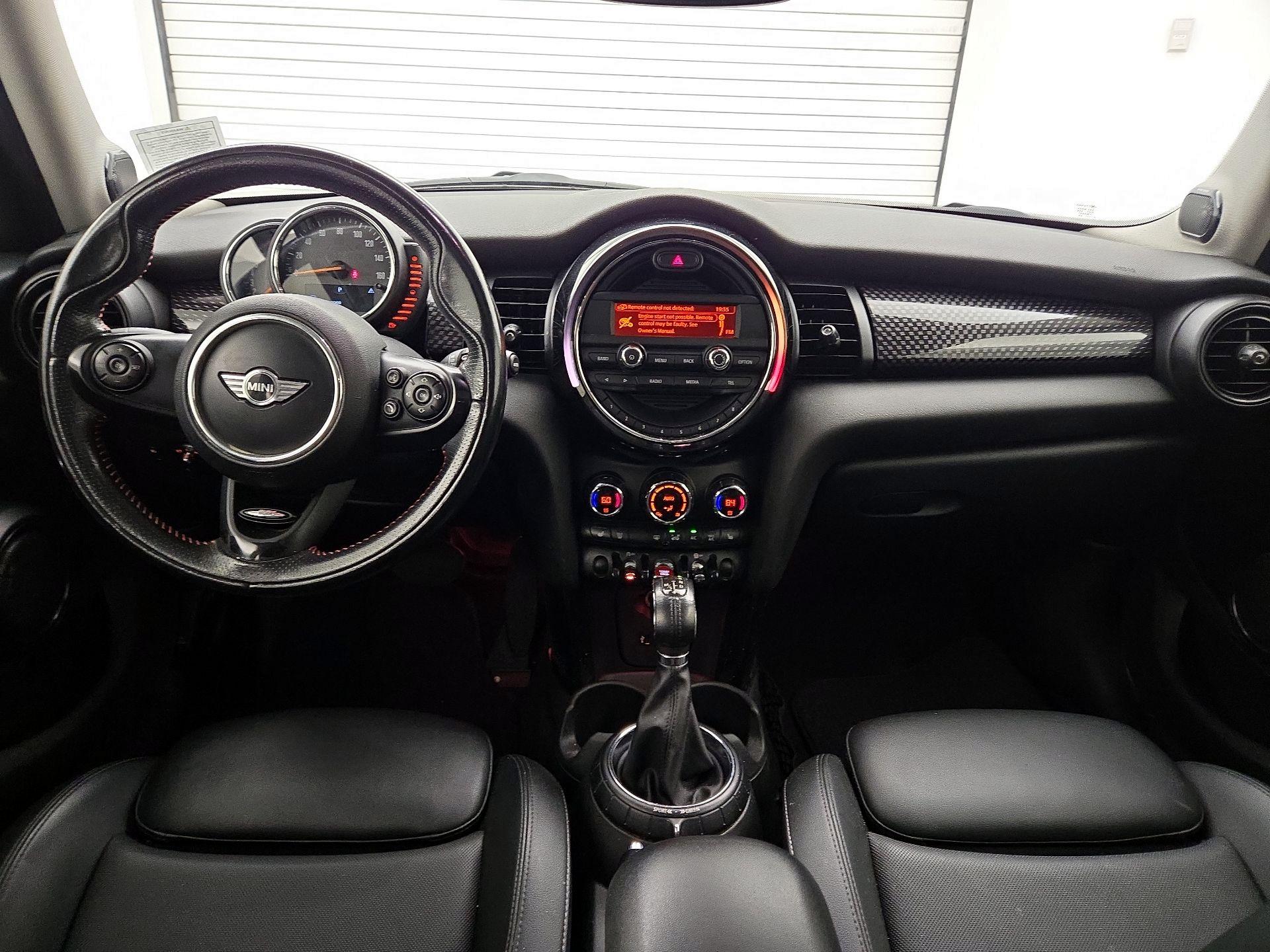 Thumbnail: 2016 MINI Cooper Hardtop - 8