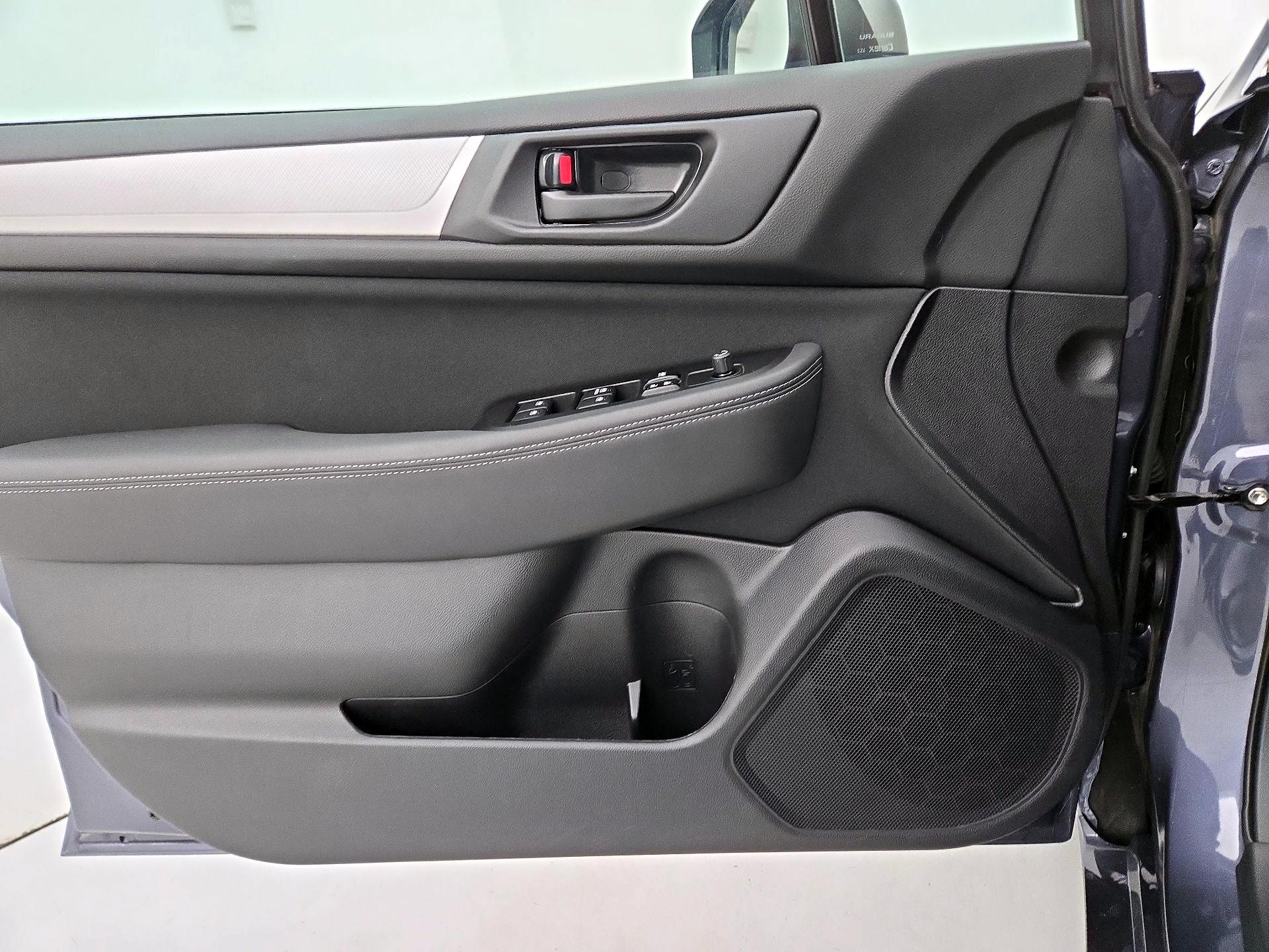 Thumbnail: 2016 Subaru Legacy - 12