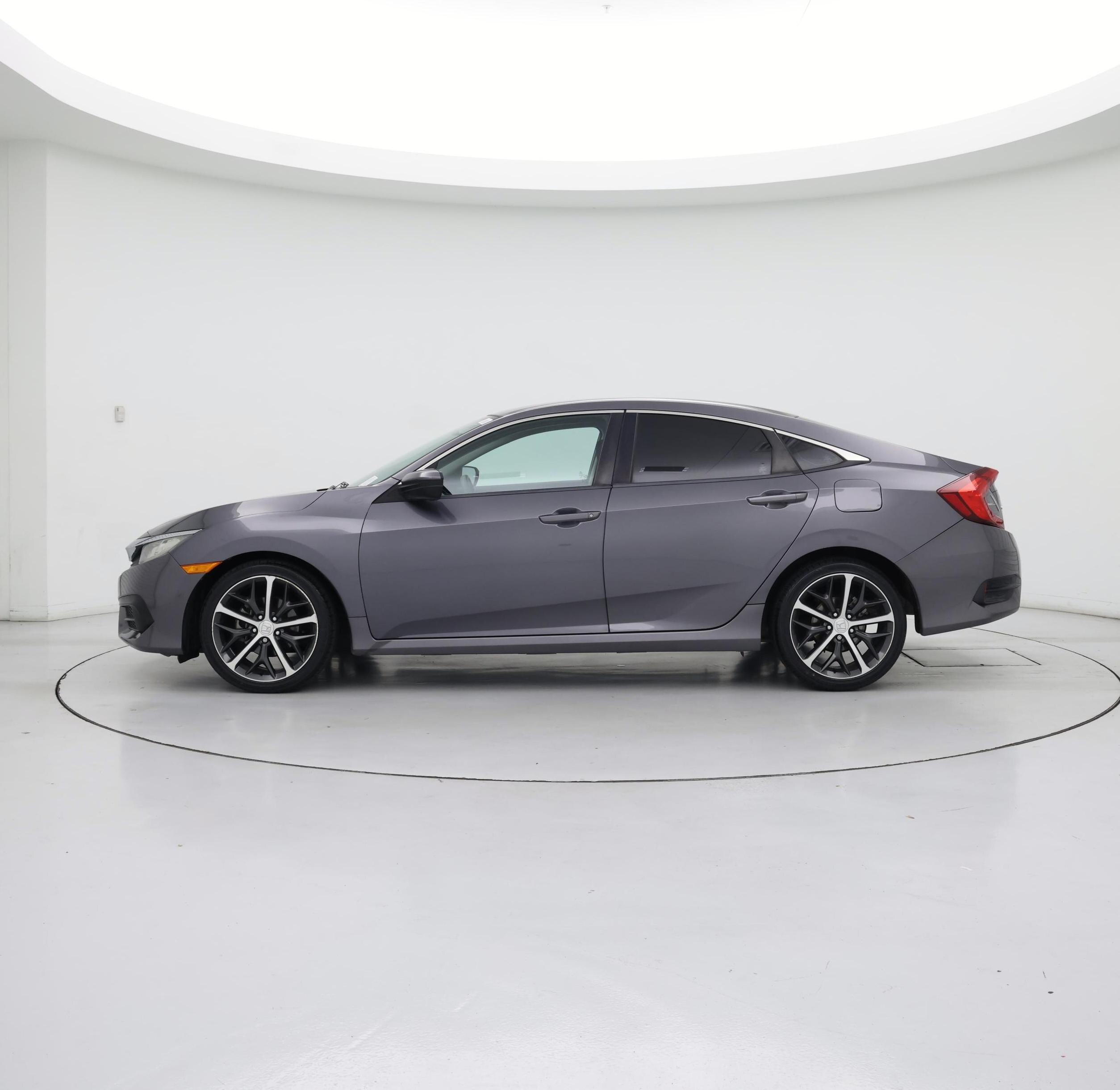 Thumbnail: 2018 Honda Civic - 3