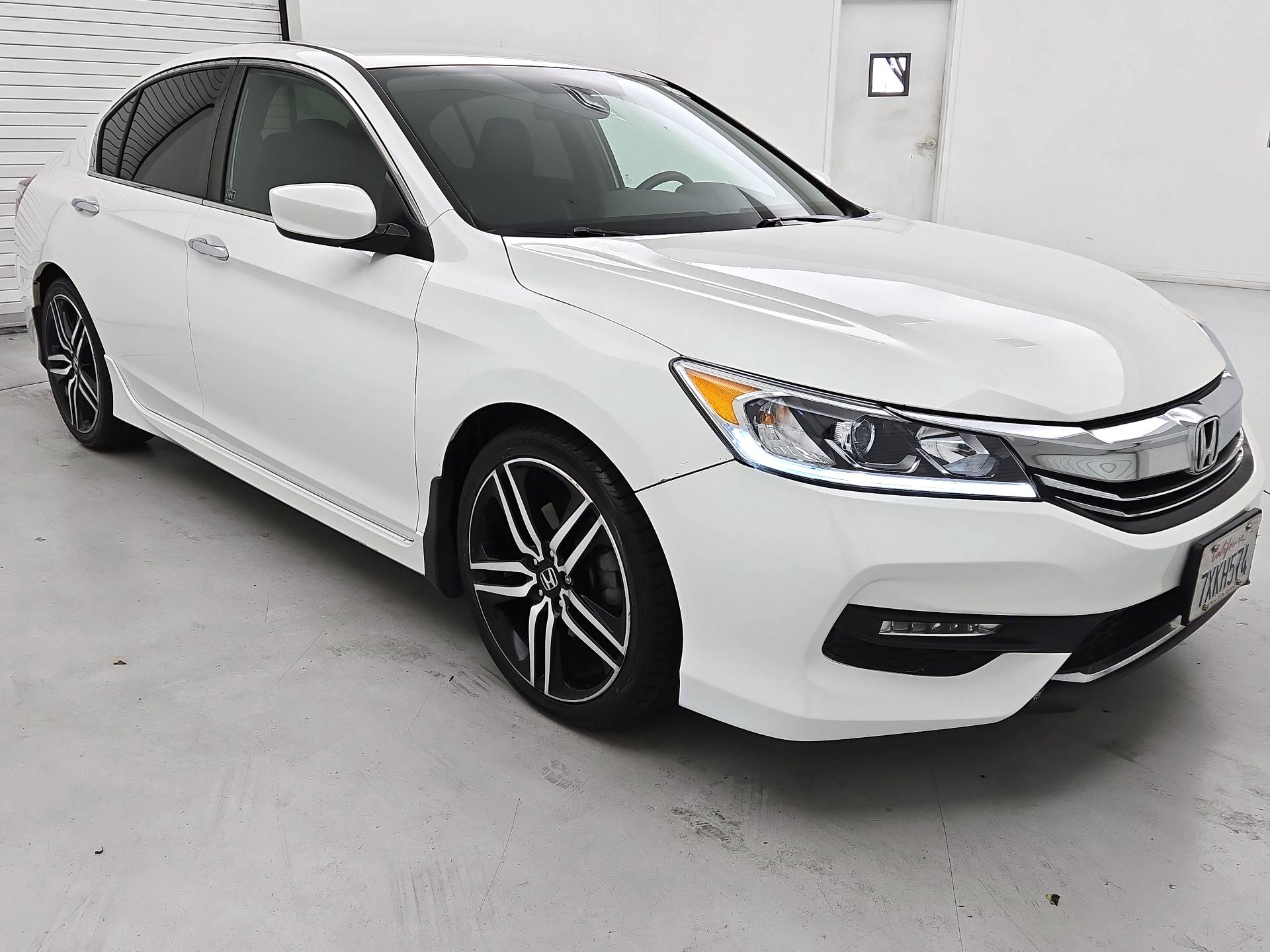 Thumbnail: 2017 Honda Accord - 1