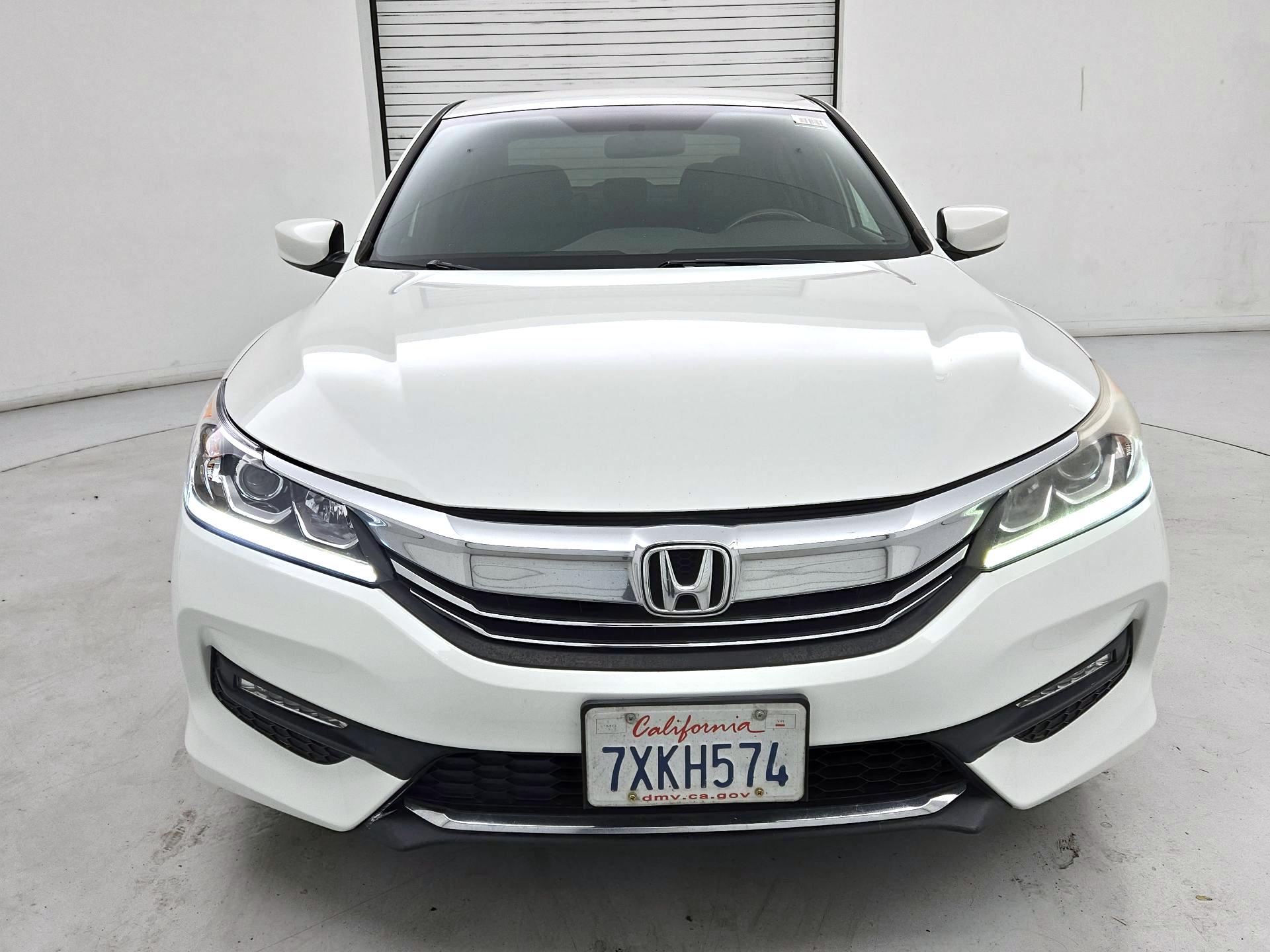 Thumbnail: 2017 Honda Accord - 2