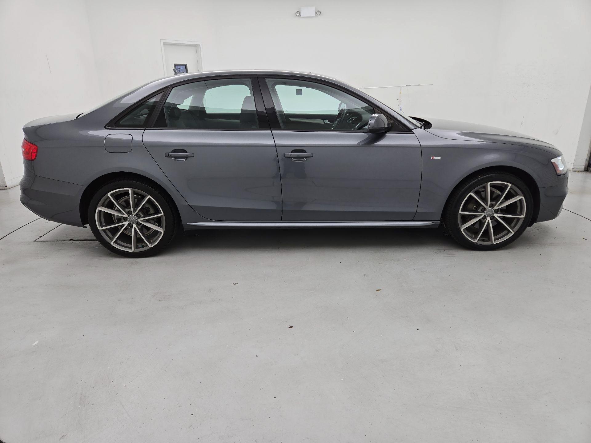 Thumbnail: 2016 Audi A4 - 4